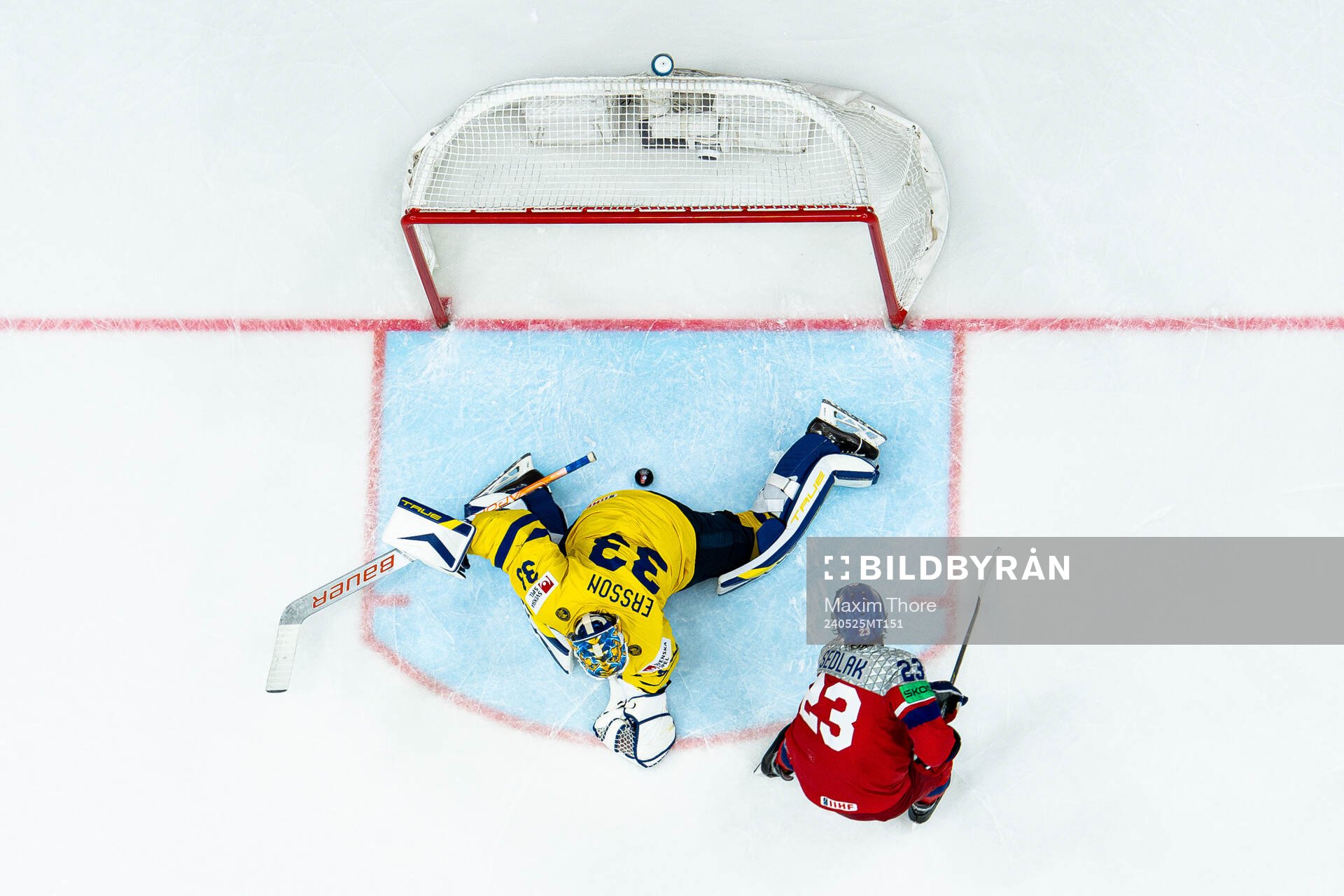 Lukas Sedlak of Czech Republic scores the 7-3 goal behind