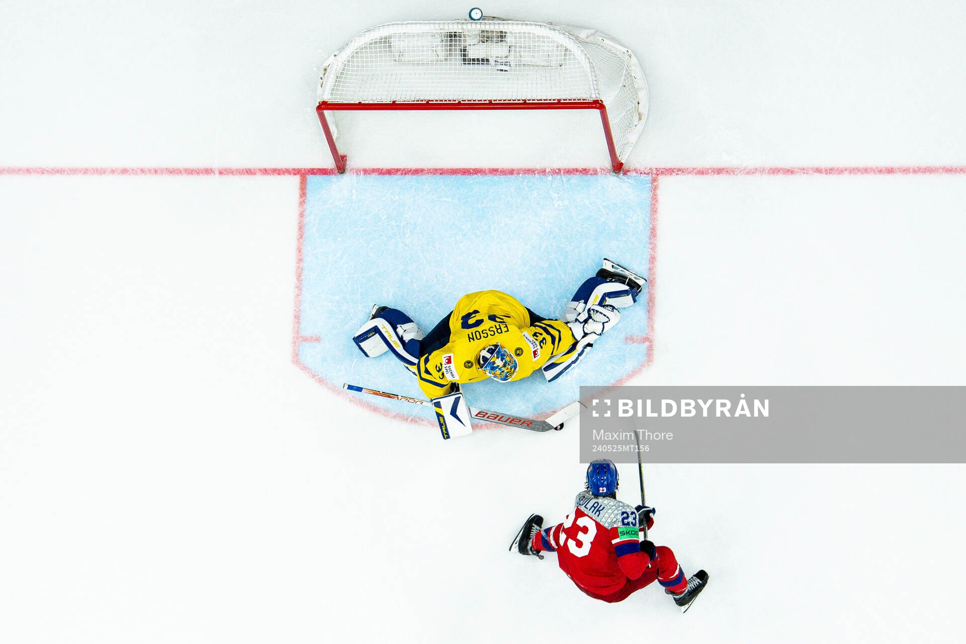 Lukas Sedlak of Czech Republic scores the 6-3 goal behind