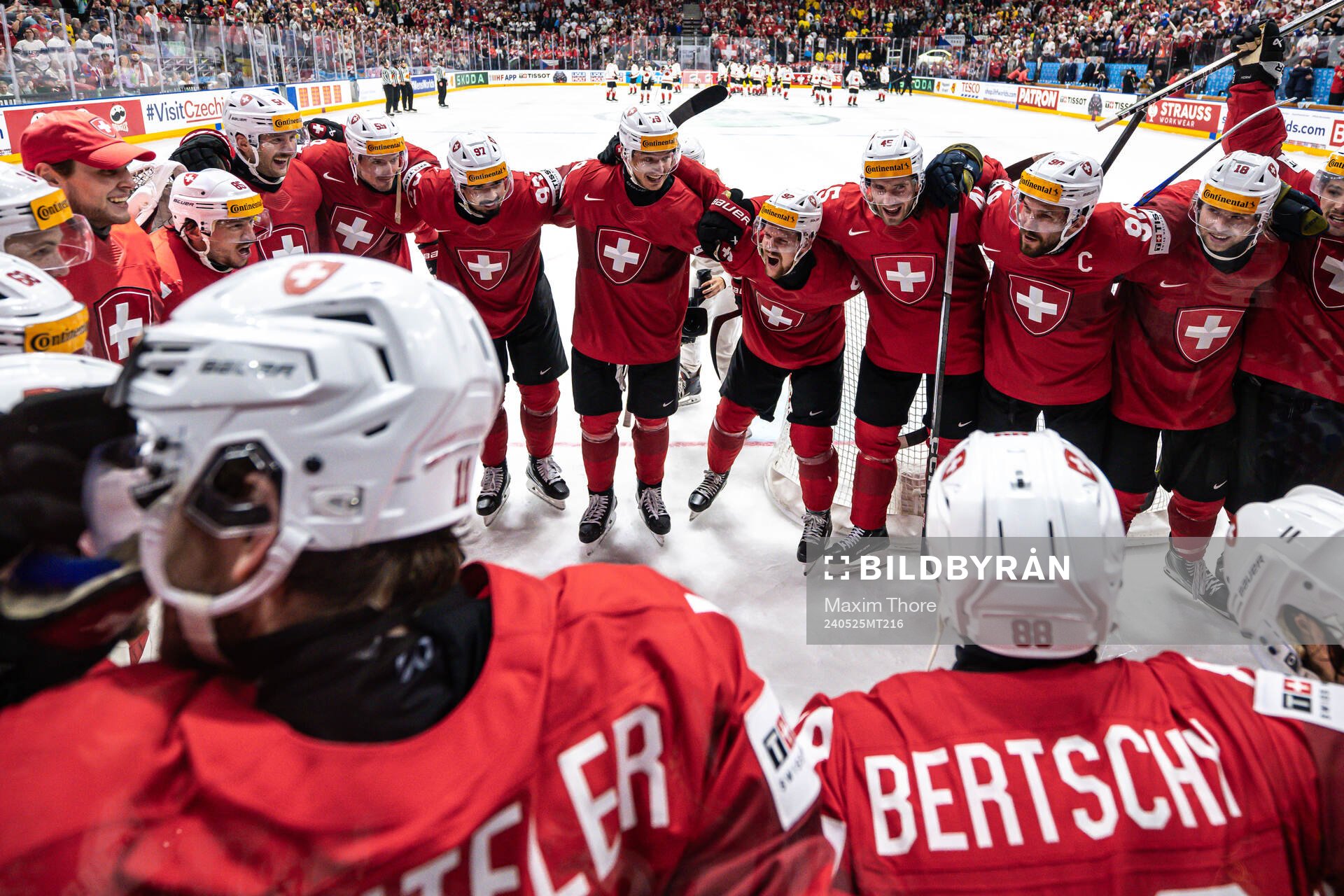 Players of Switzerland celebrate