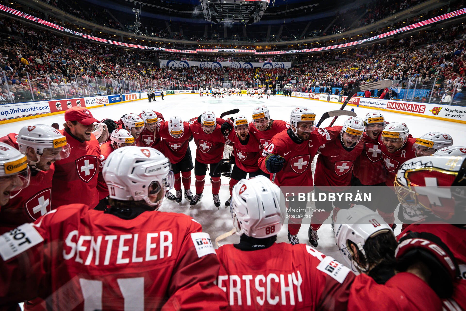 Players of Switzerland celebrate