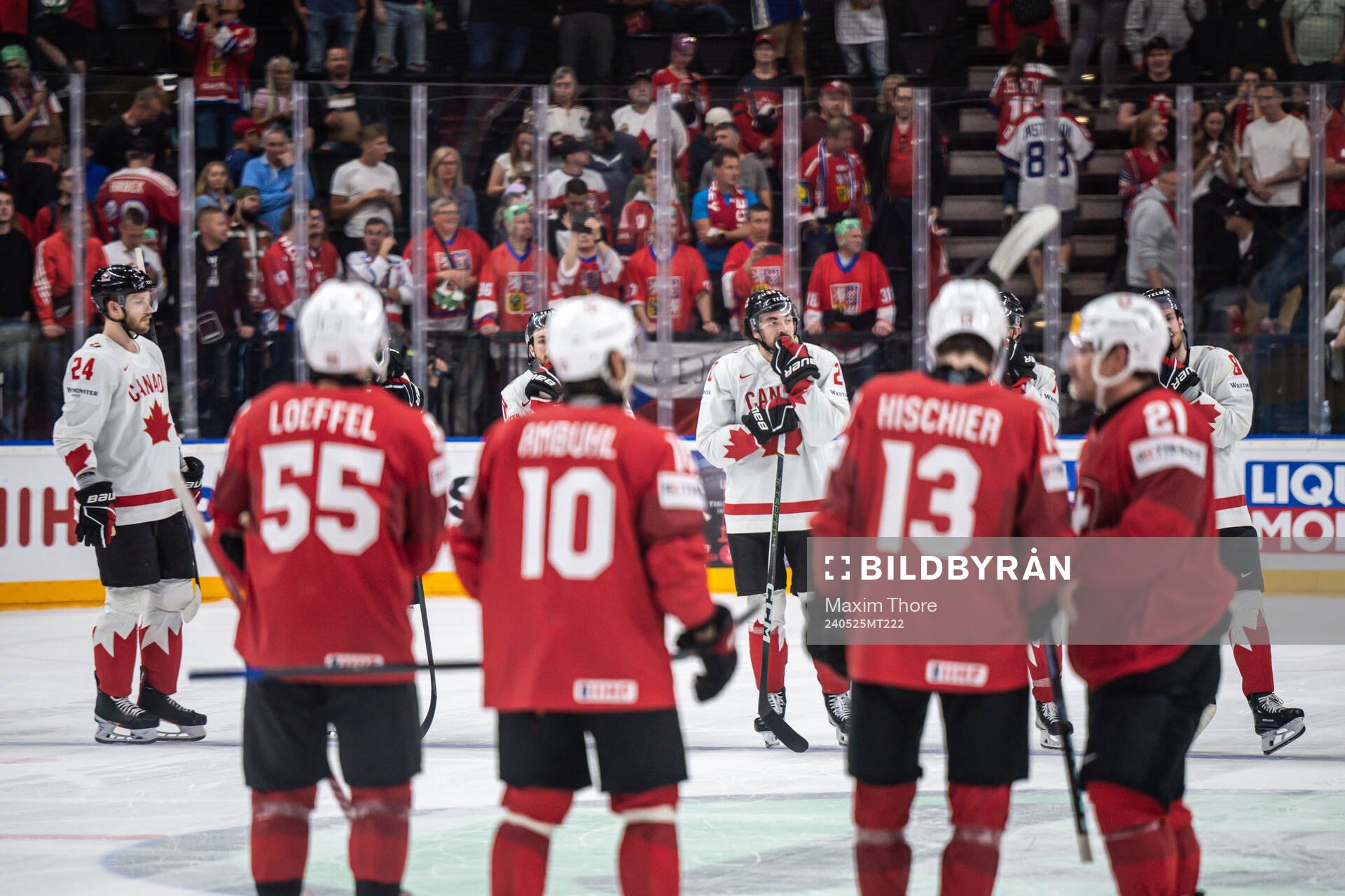 Players of Canada looks dejected