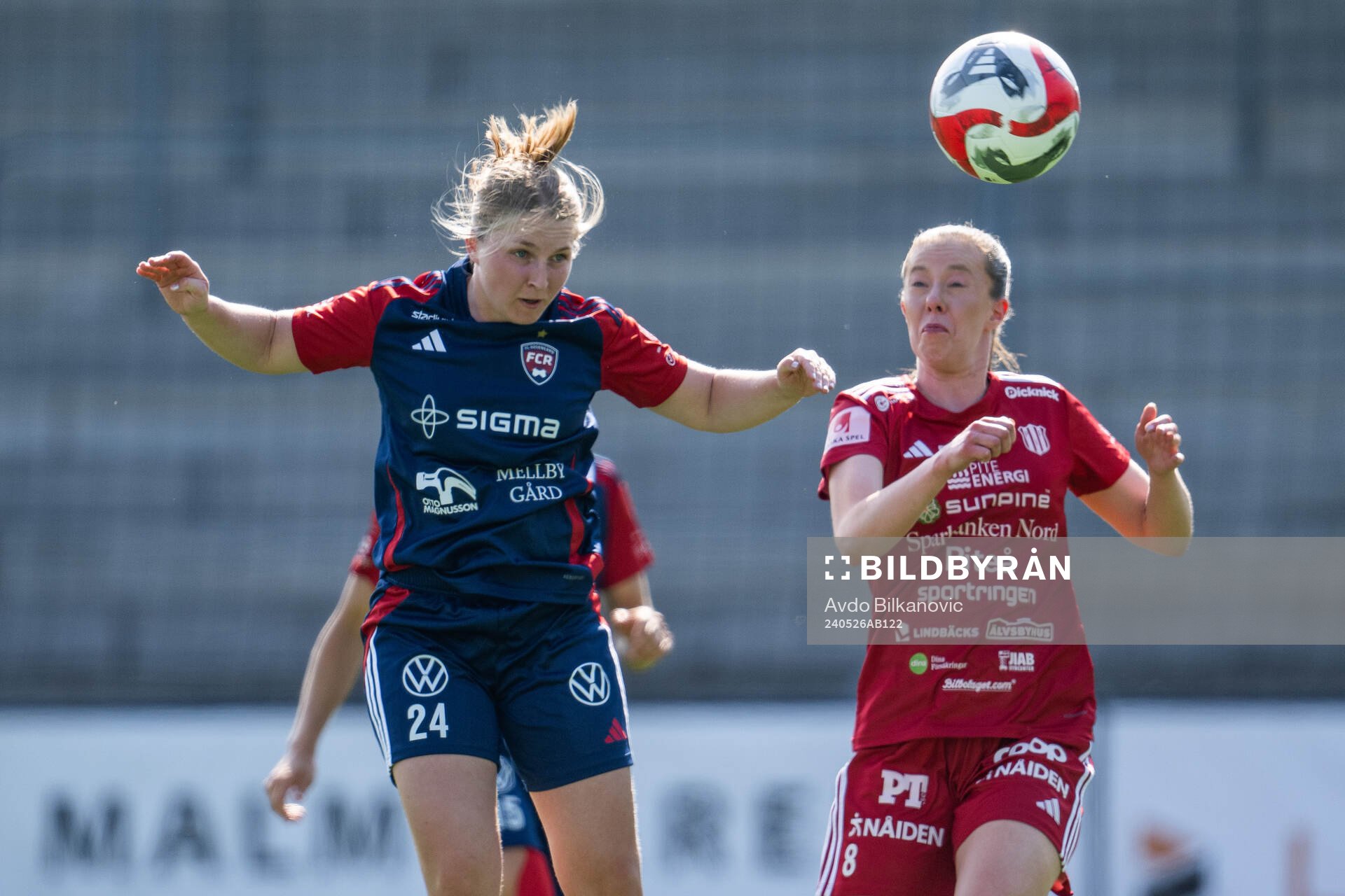 FC Rosengårds Hanna Andersson och Piteås Emma Åström