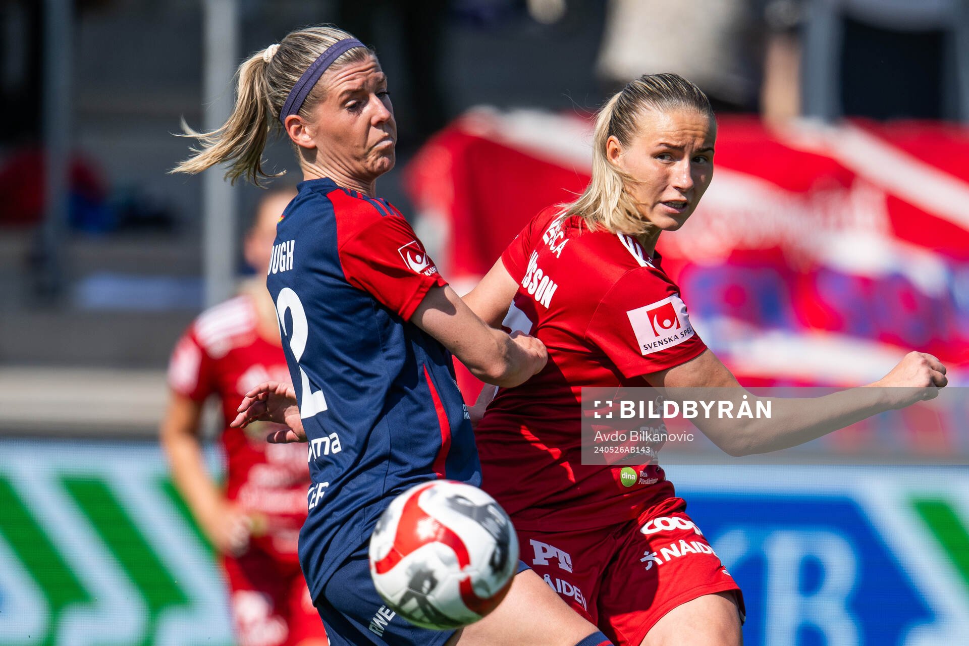 FC Rosengårds Olivia Schough och Piteås Selina Henriksson