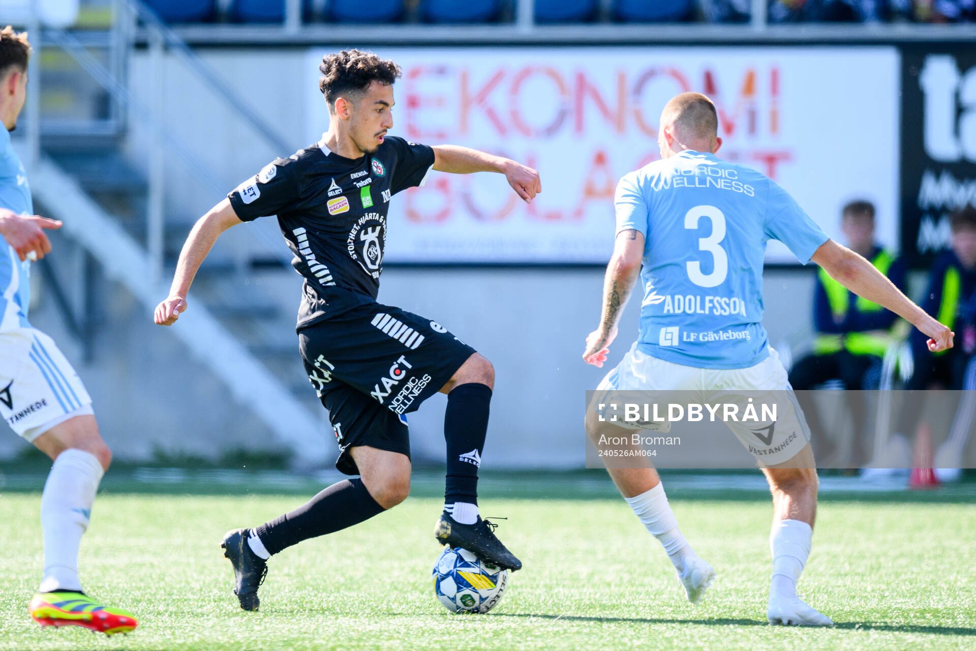 Örebros Elias Barsoum och Gefles Jesper Merbom Adolfsson