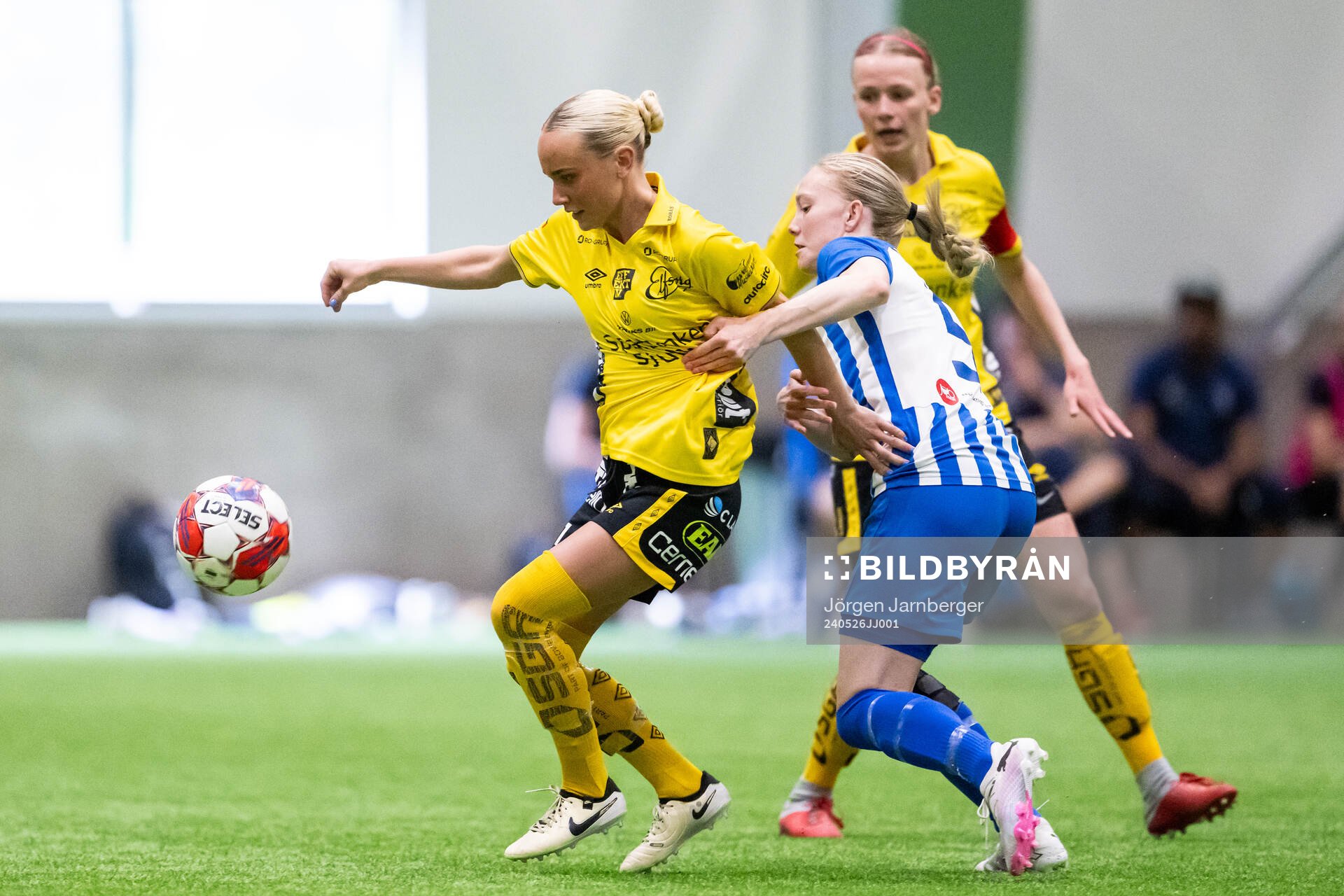 Elfsborgs Tea Skoglund och Segeltorps IFs Emma Sjöberg