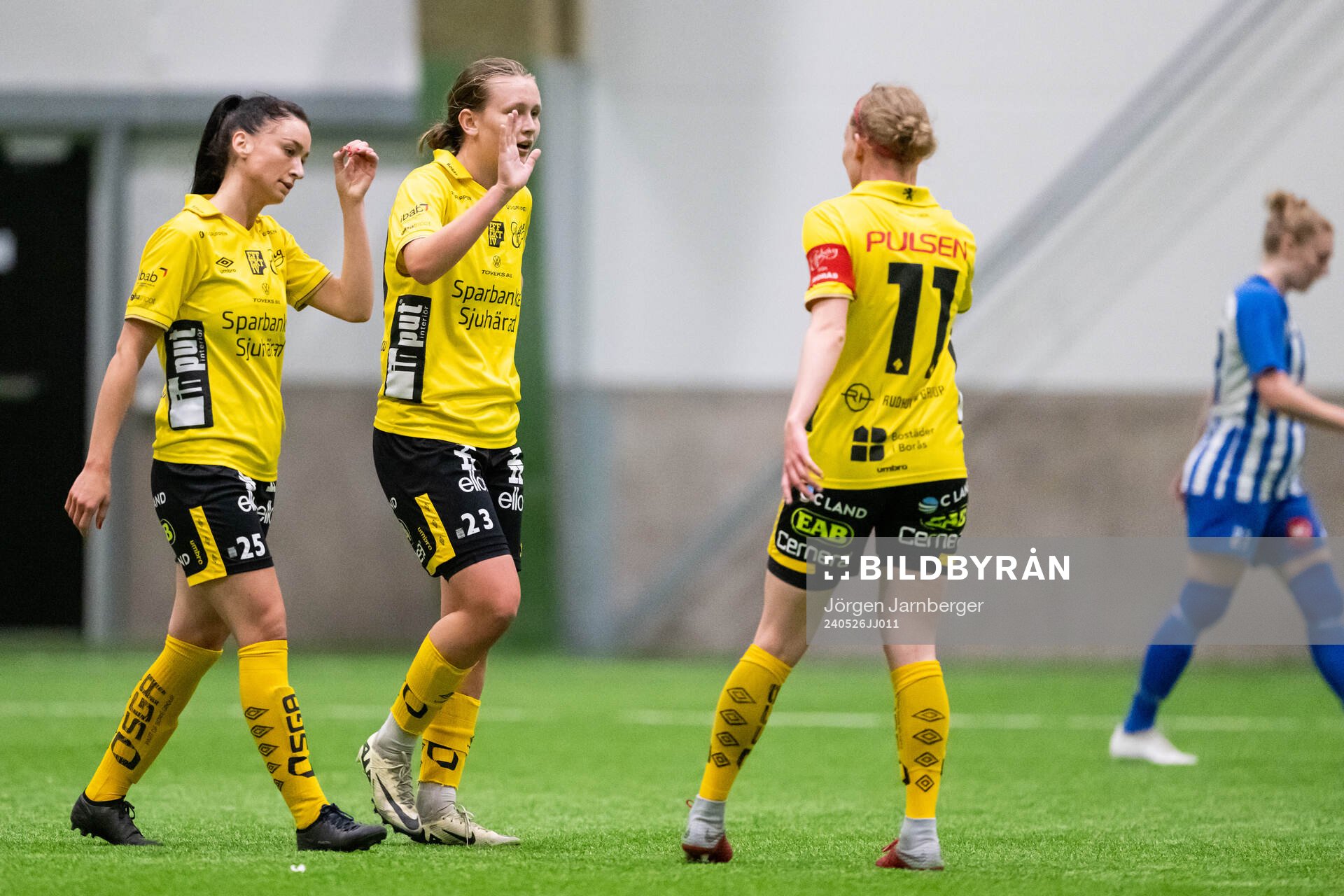 Elfsborgs Ellen Nilsson jublar med Izabella Bergström och