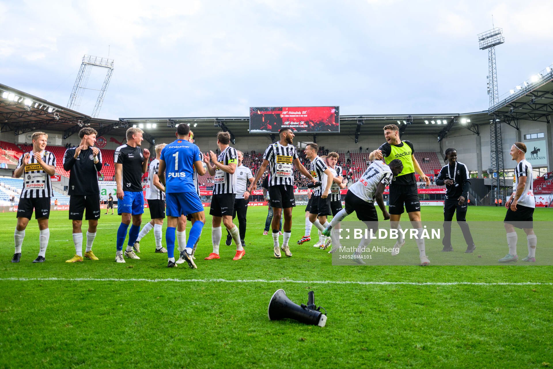 Landskrona spelare jublar