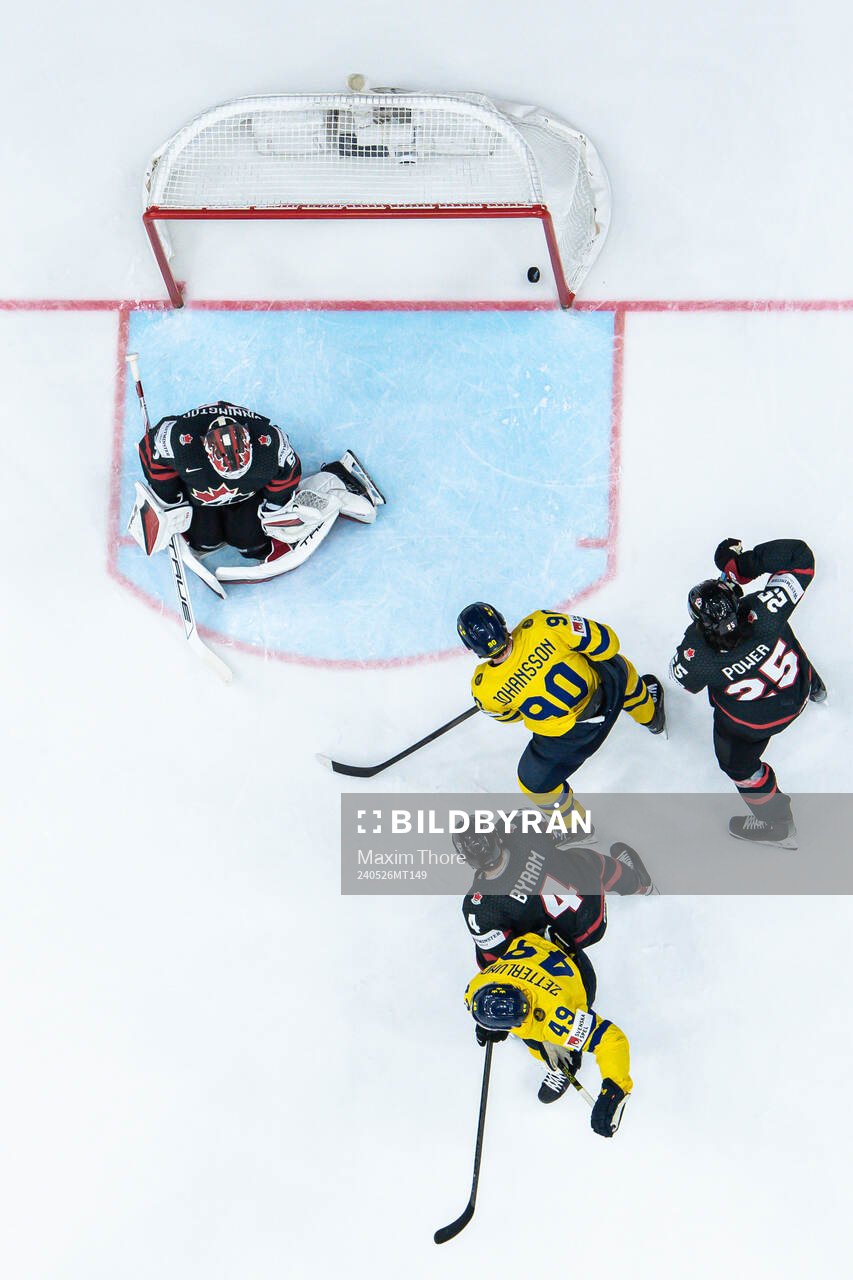 Marcus Johansson and Fabian Zetterlund of Sweden sees Erik