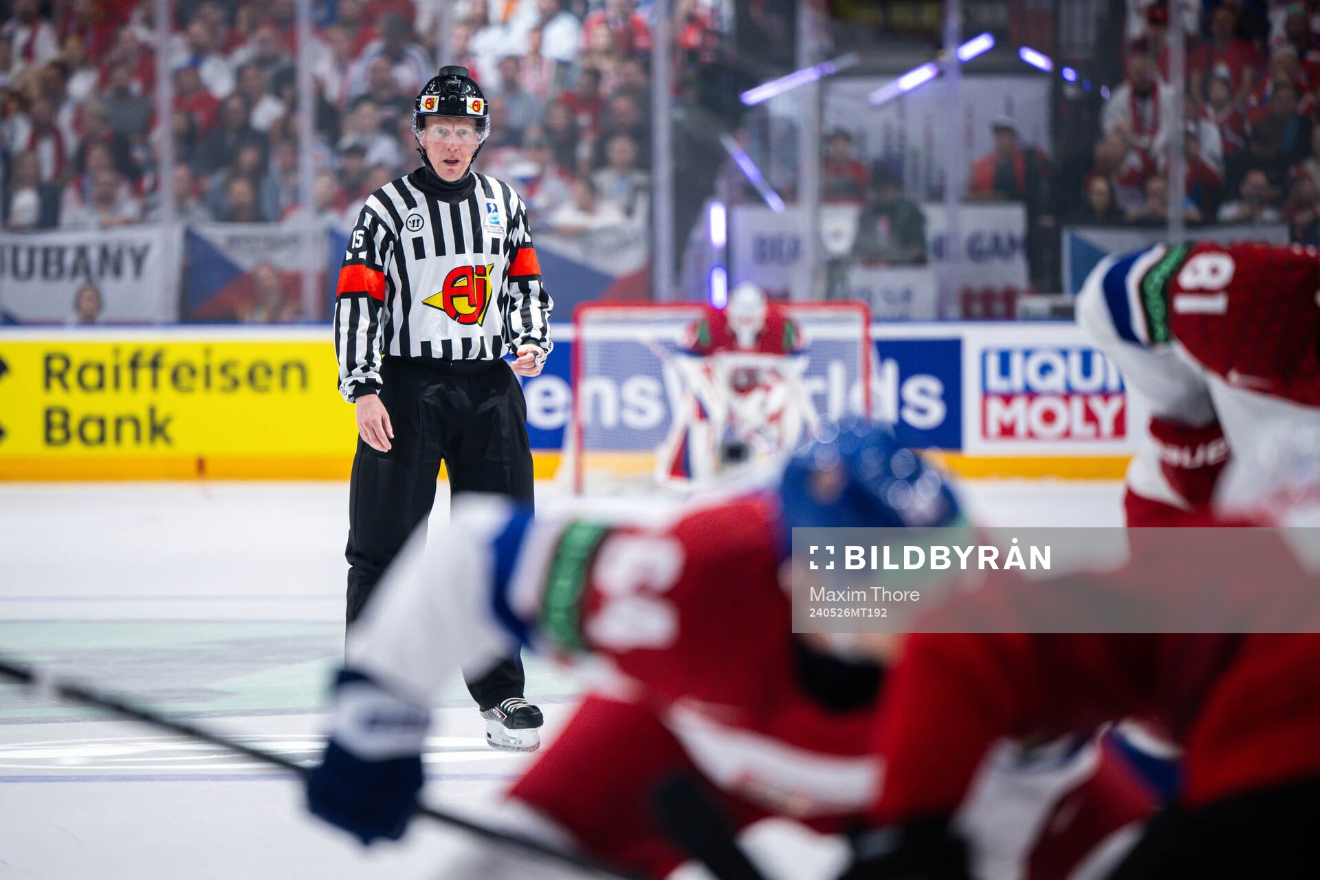 Referee Mikael Holm