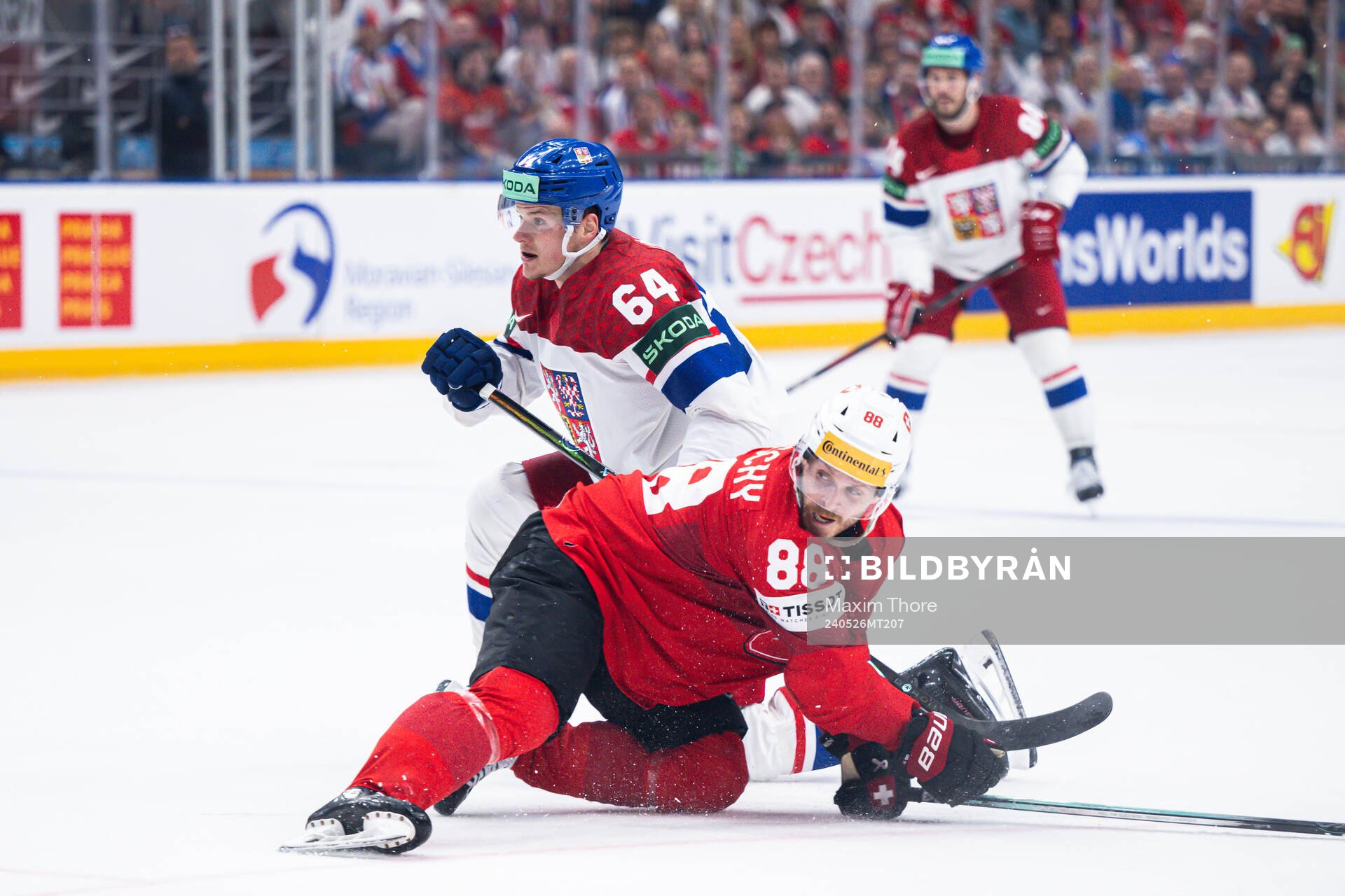 David Kämpf of Czech Republic and Christoph Bertschy of