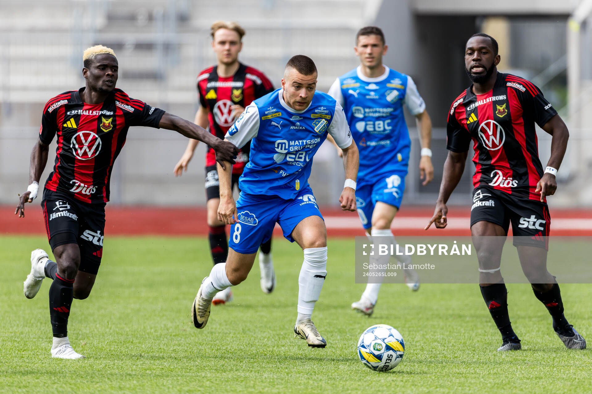 Östersunds Assiedou Yannick Armel Adjoumani och IK