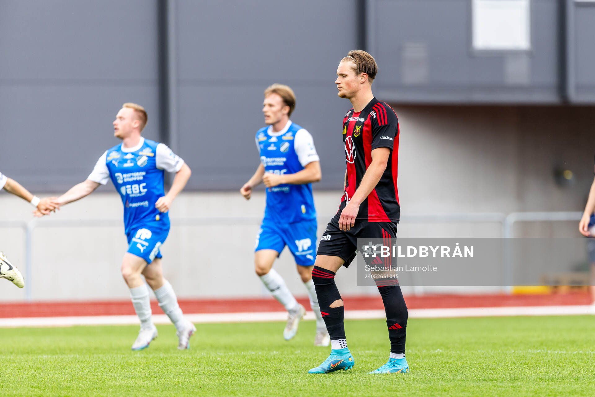 Östersunds Sebastian Karlsson Grach deppar