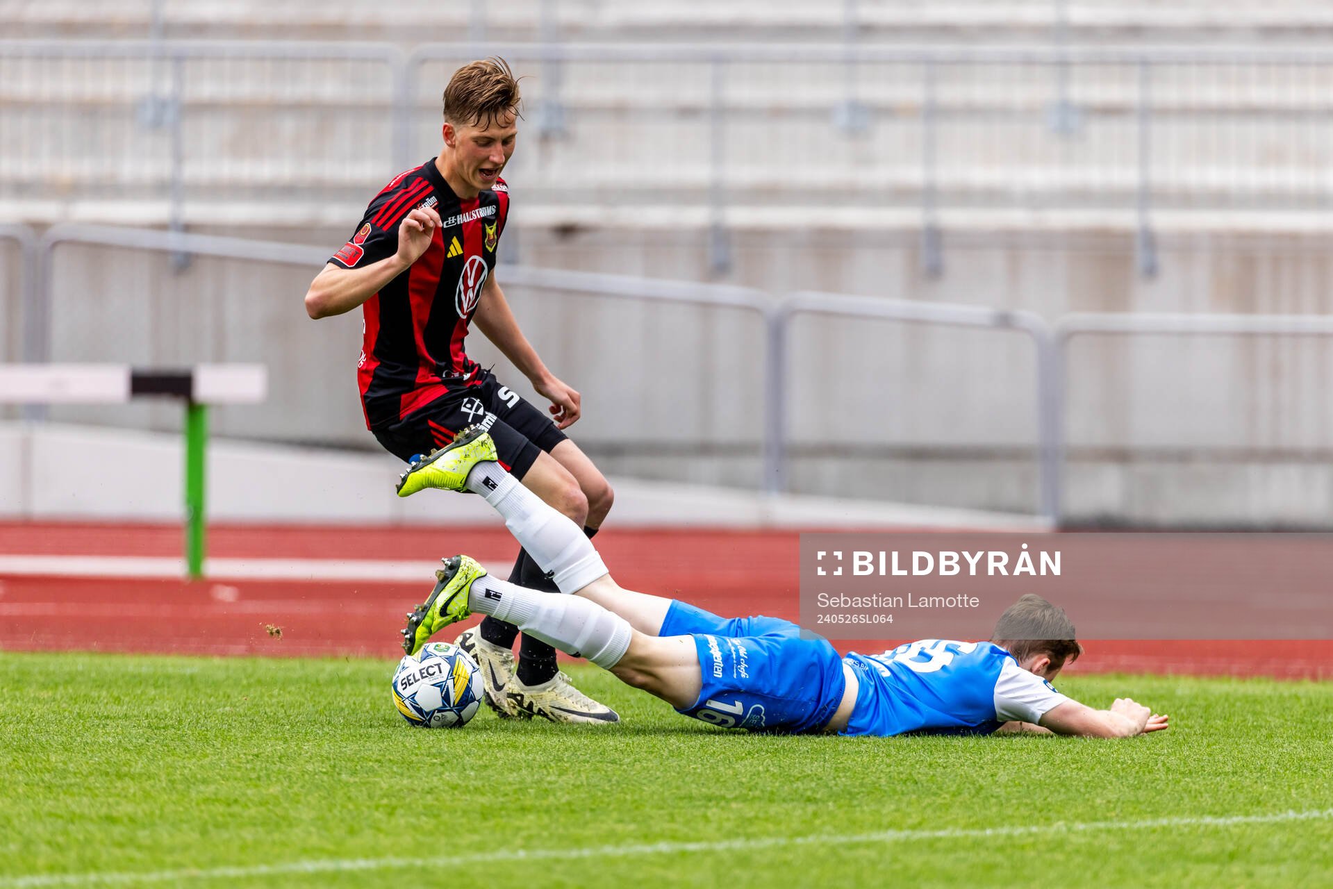 Östersunds Albin Sporrong och IK Oddevolds Noa Bernhardtz