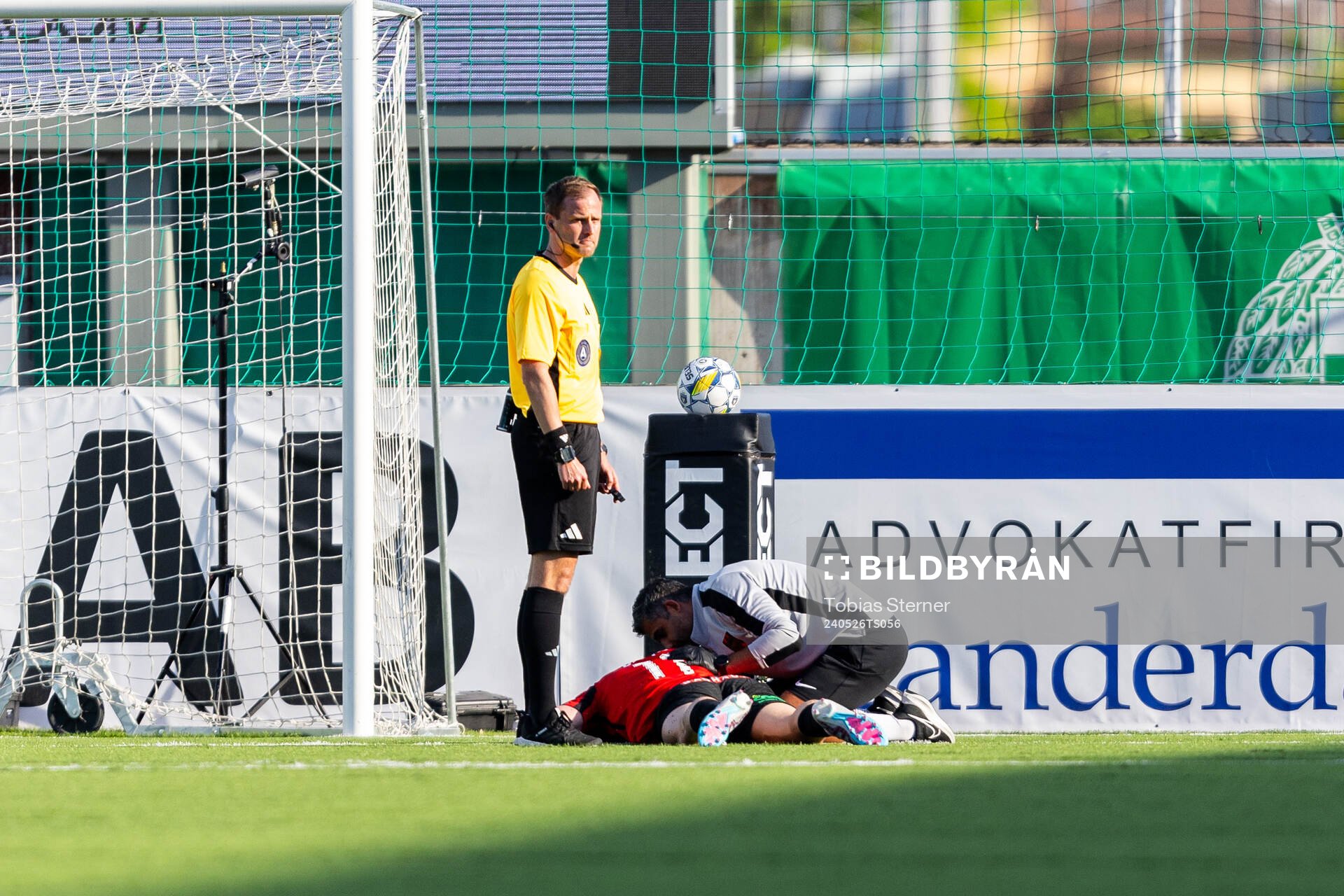 Brommapojkarnas Rasmus Örqvist  har ont
