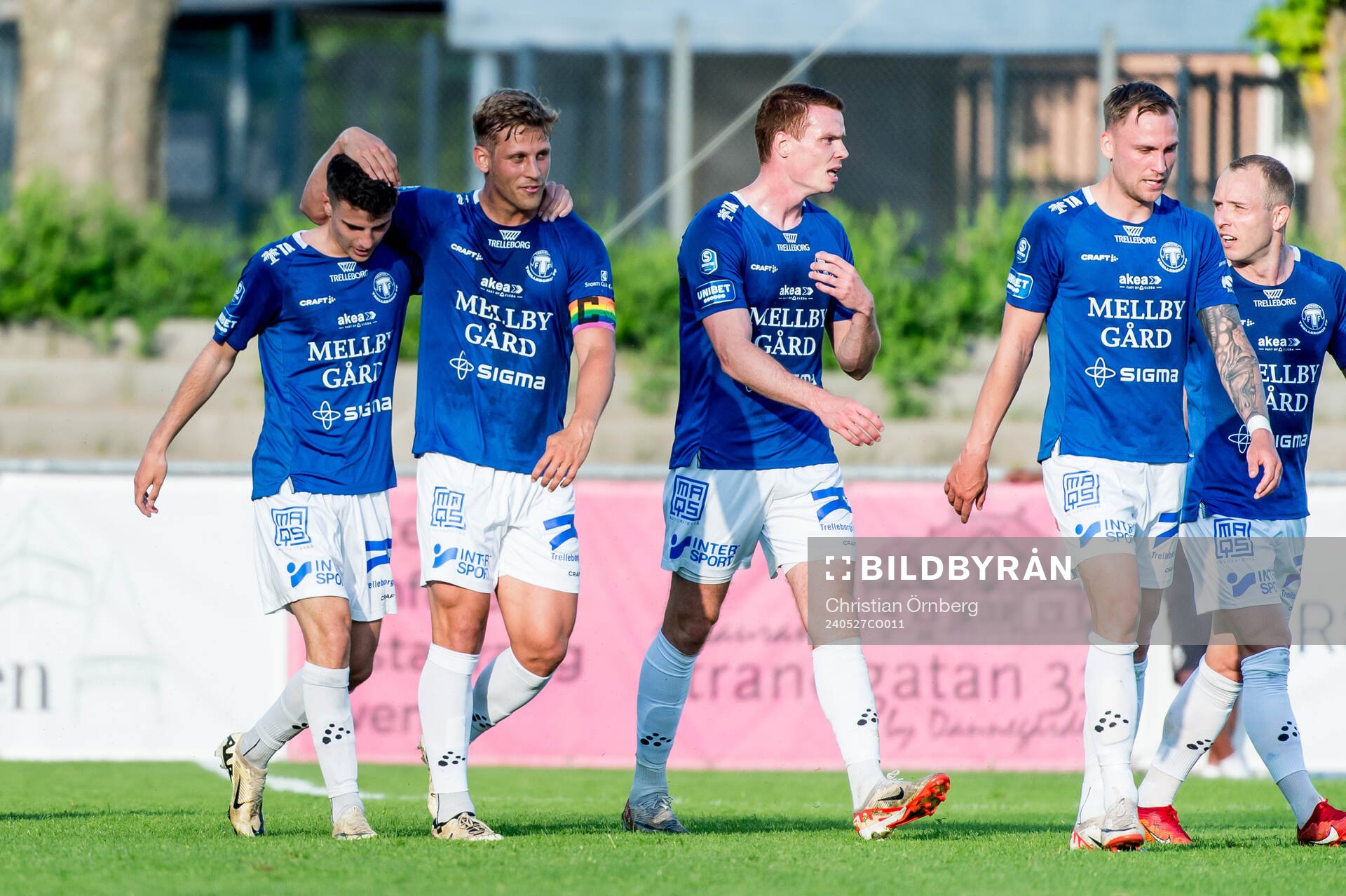 Trelleborgs Eren Alievski jublar med Tobias Karlsson