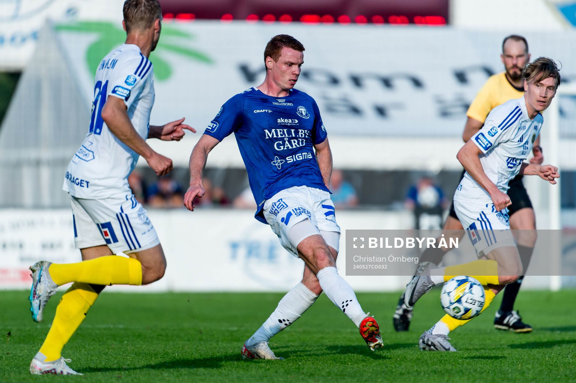 Trelleborgs Zander Hyltoft och GIF Sundsvalls Pontus Engblom