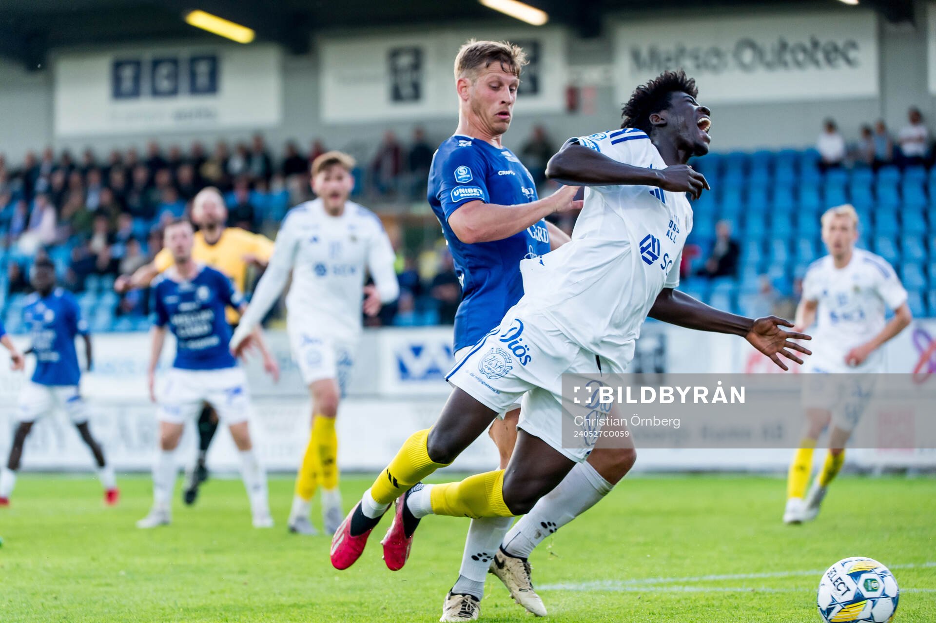 Trelleborgs Tobias Karlsson och GIF Sundsvalls Kojo Peprah