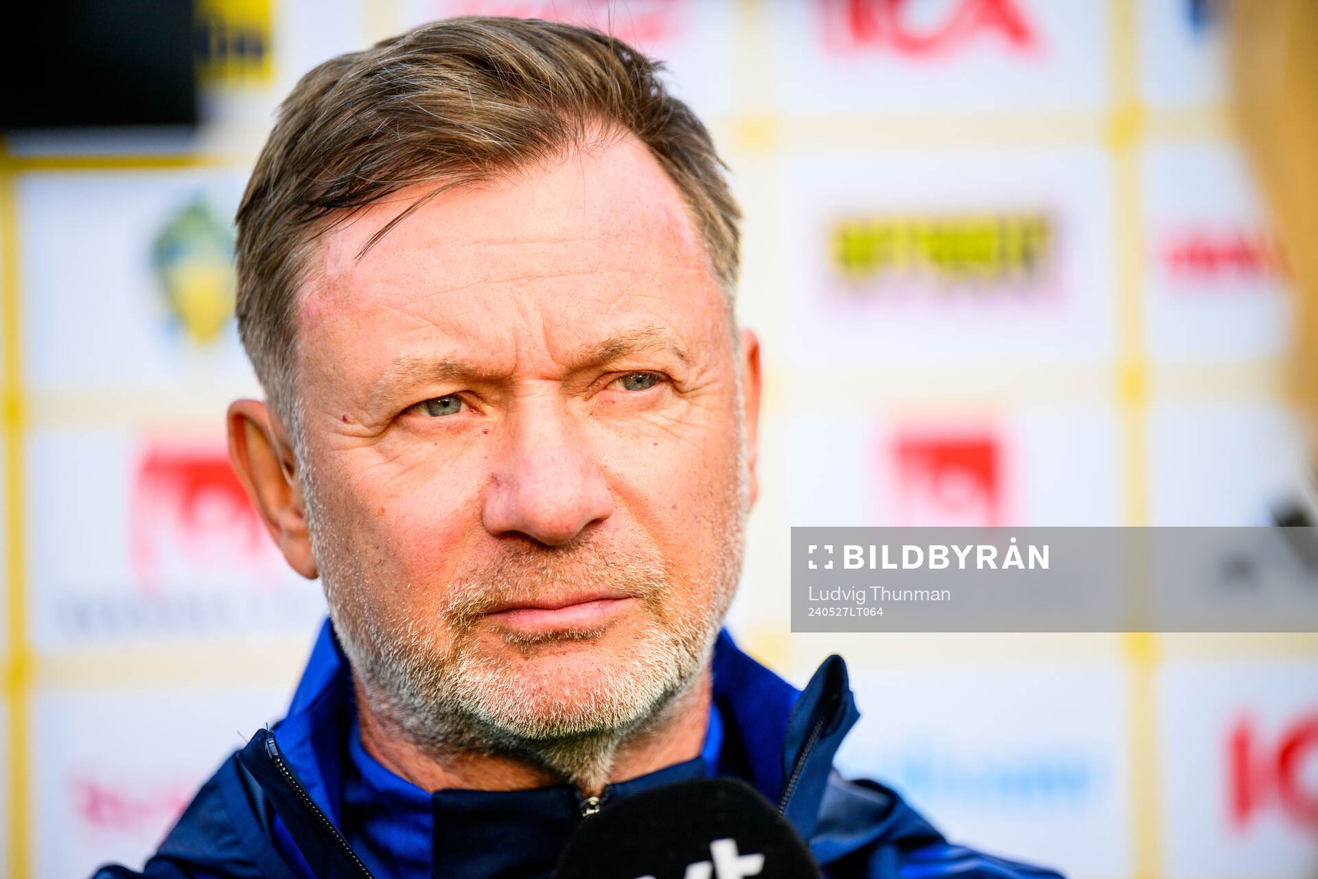 Head coach Peter Gerhardsson of Sweden at a training
