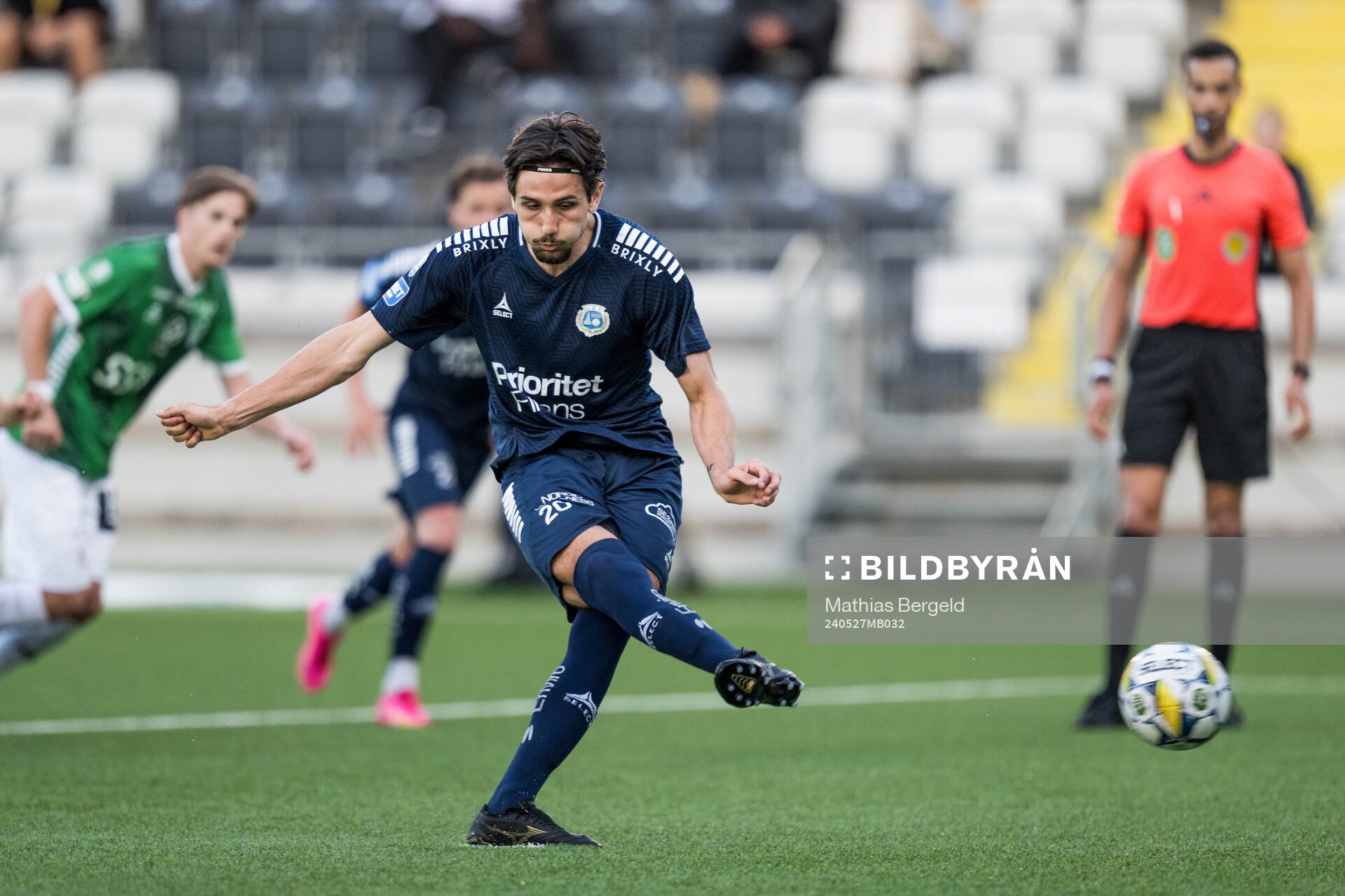 Utsiktens Filip Trpcevski gör 1-0