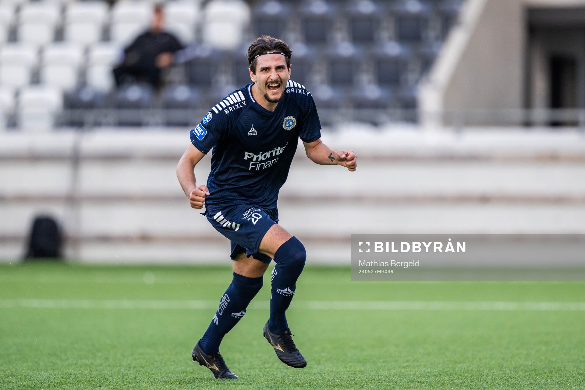 Utsiktens Filip Trpcevski jublar