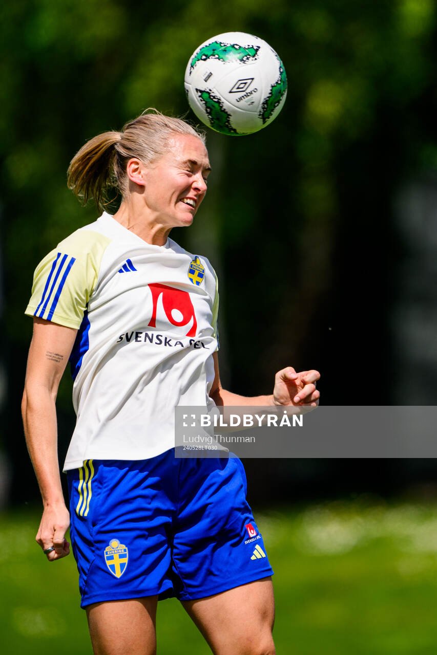 Magdalena Eriksson of Sweden at a training session