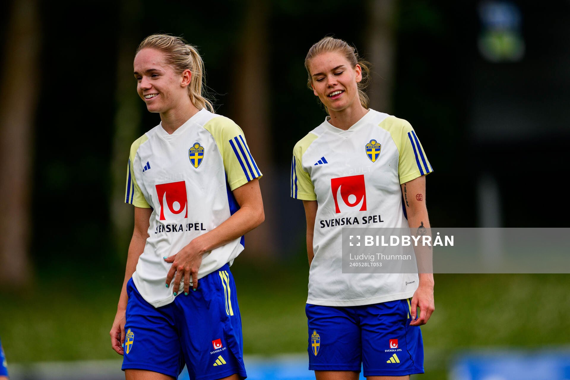 Hanna Lundkvist and My Cato of Sweden at a training session