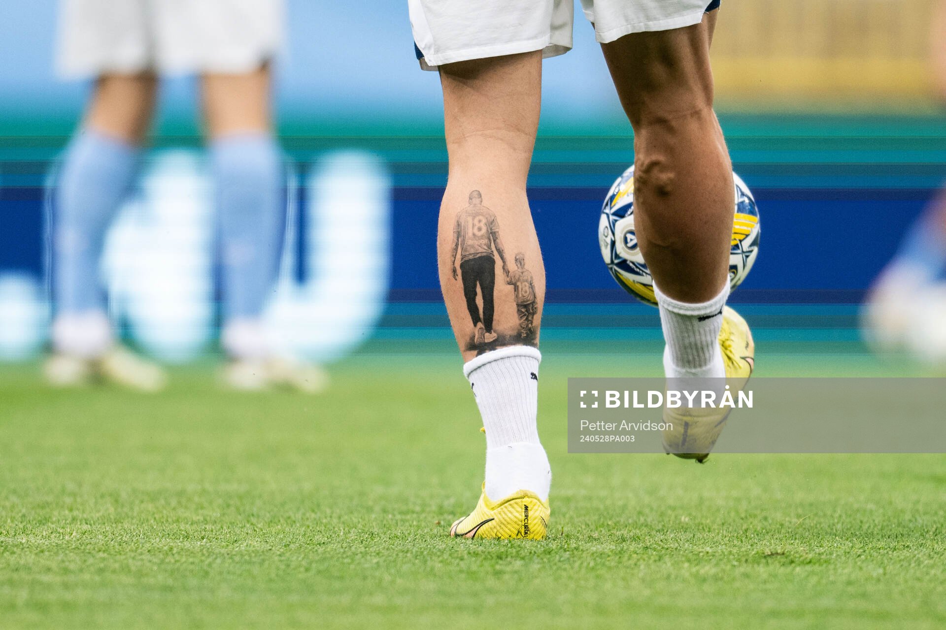 Malmö FFs Pontus Jansson värmer upp