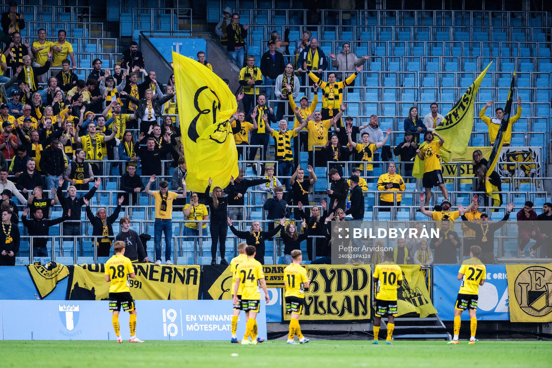 Elfsborgs spelare tackar supportrarna