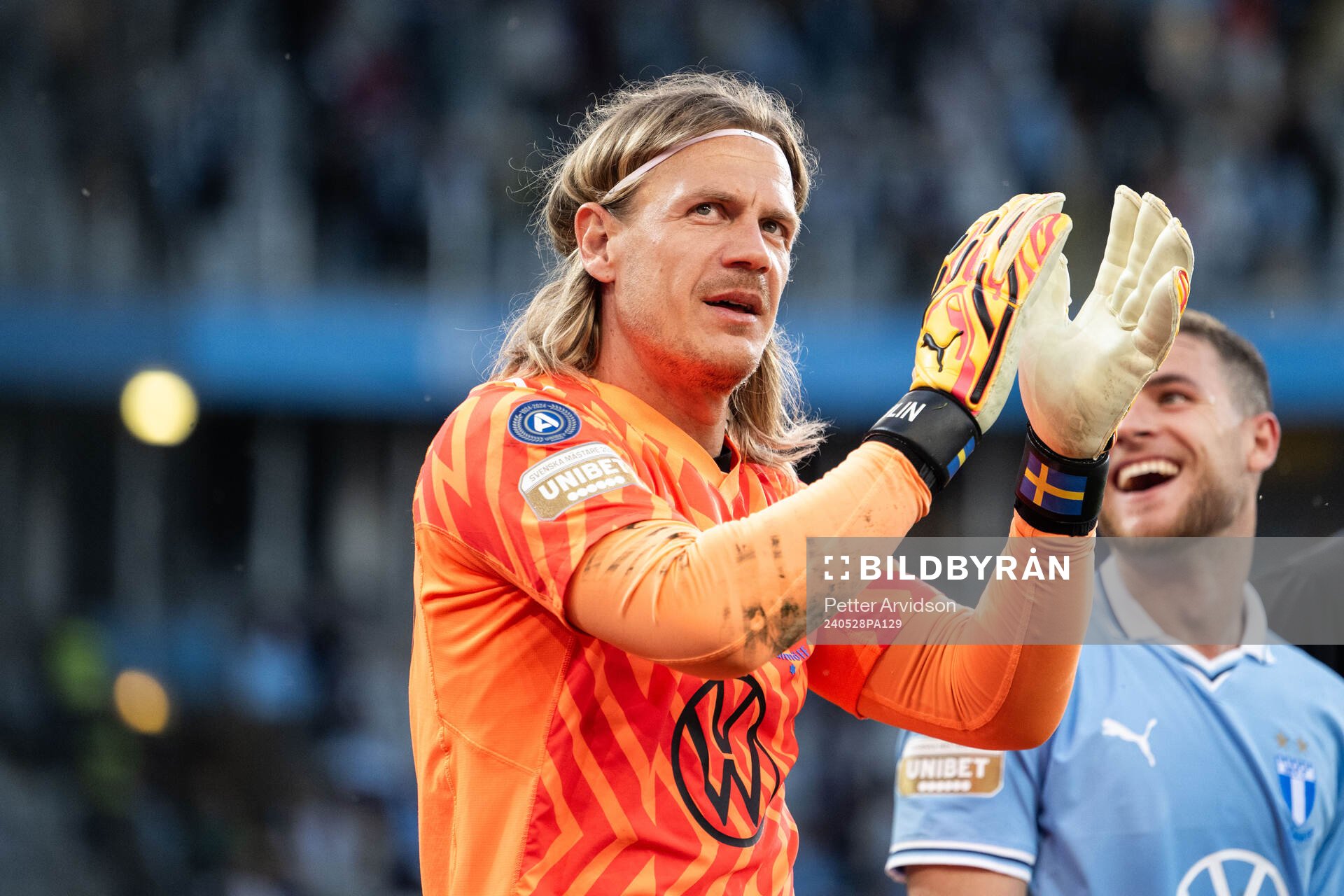 Malmö FFs målvakt Johan Dahlin jublar
