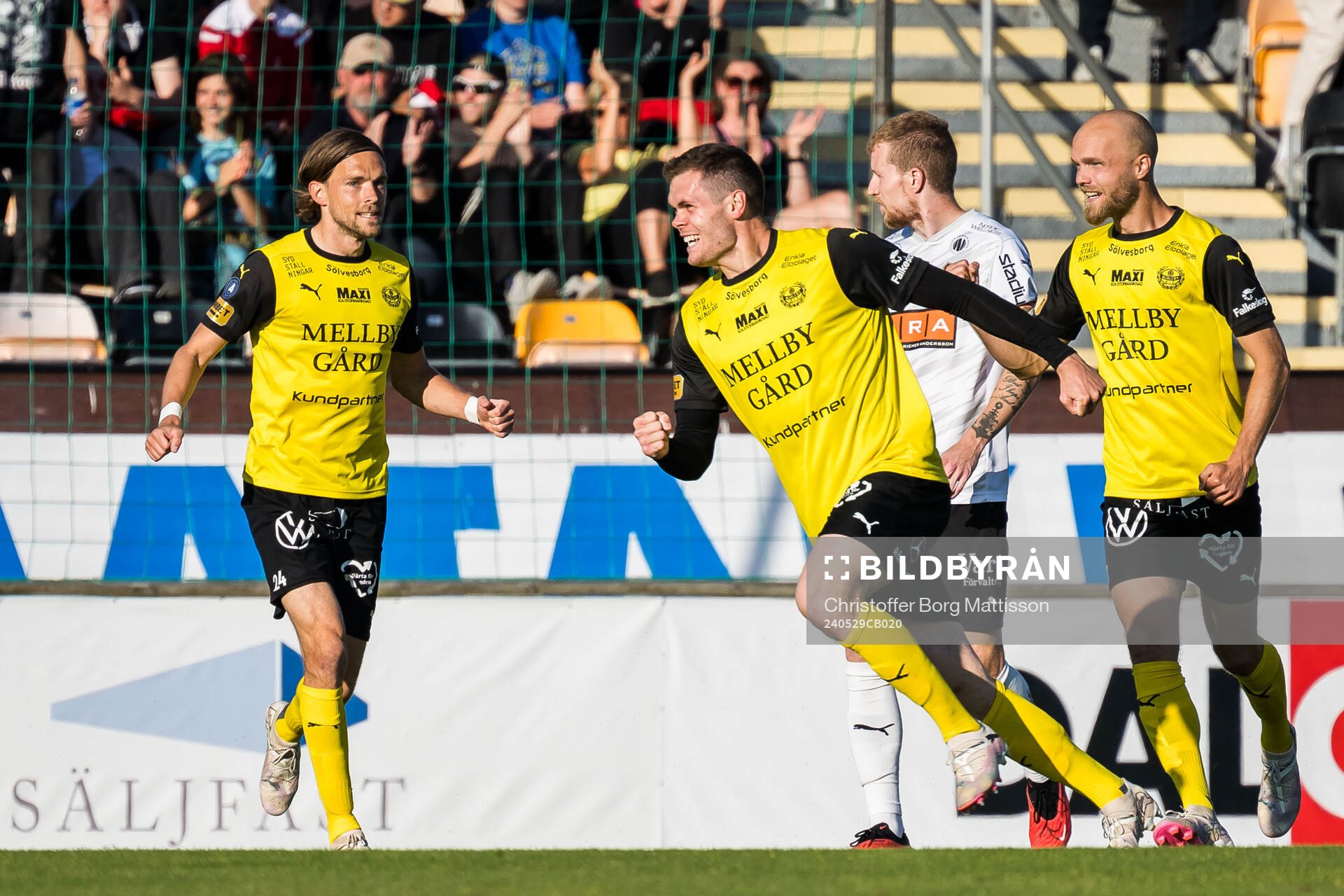 Mjällbys Jacob Bergström jublar