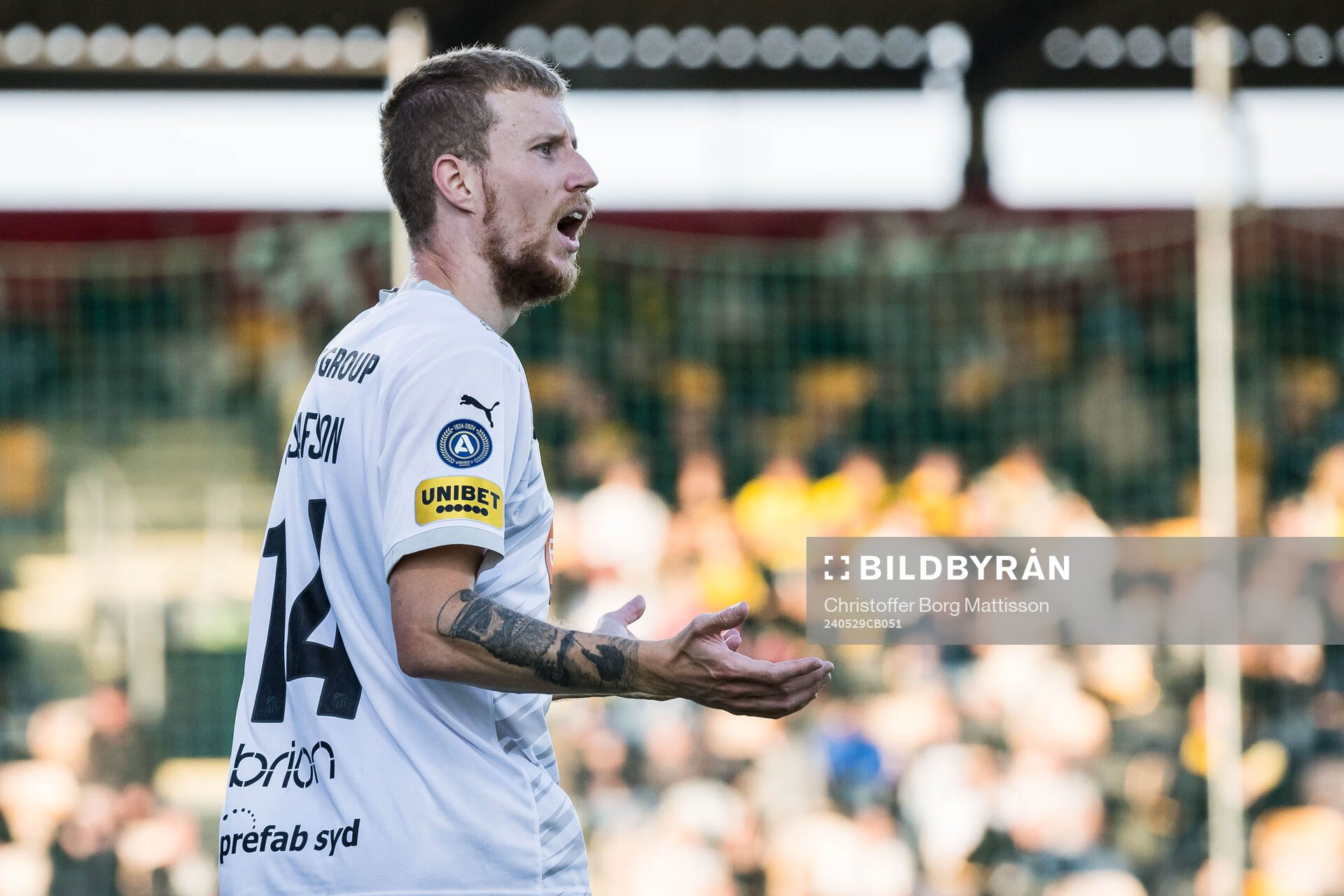 Häckens Simon Gustafson reagerar