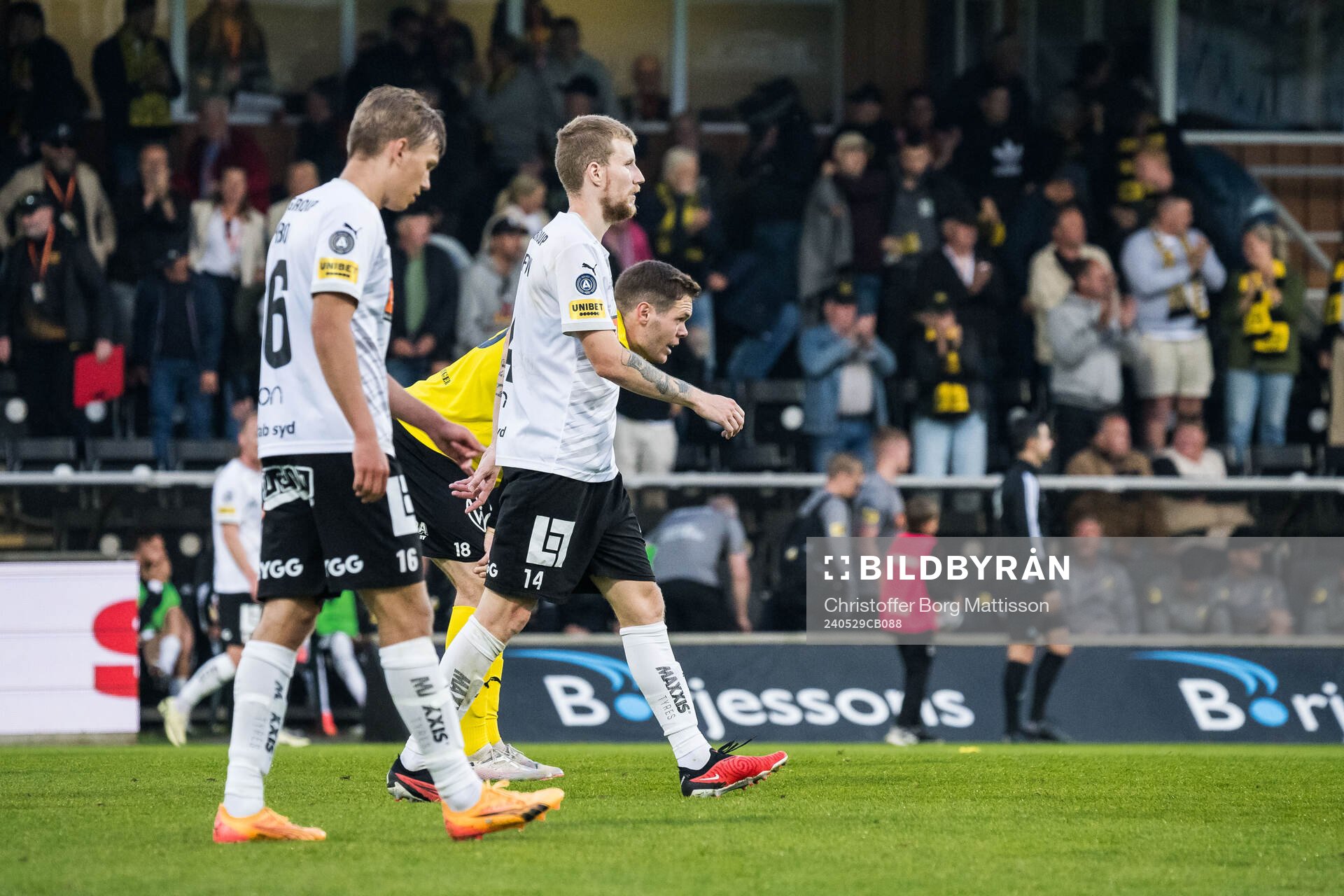 Häckens Pontus Dahbo och Simon Gustafson deppar