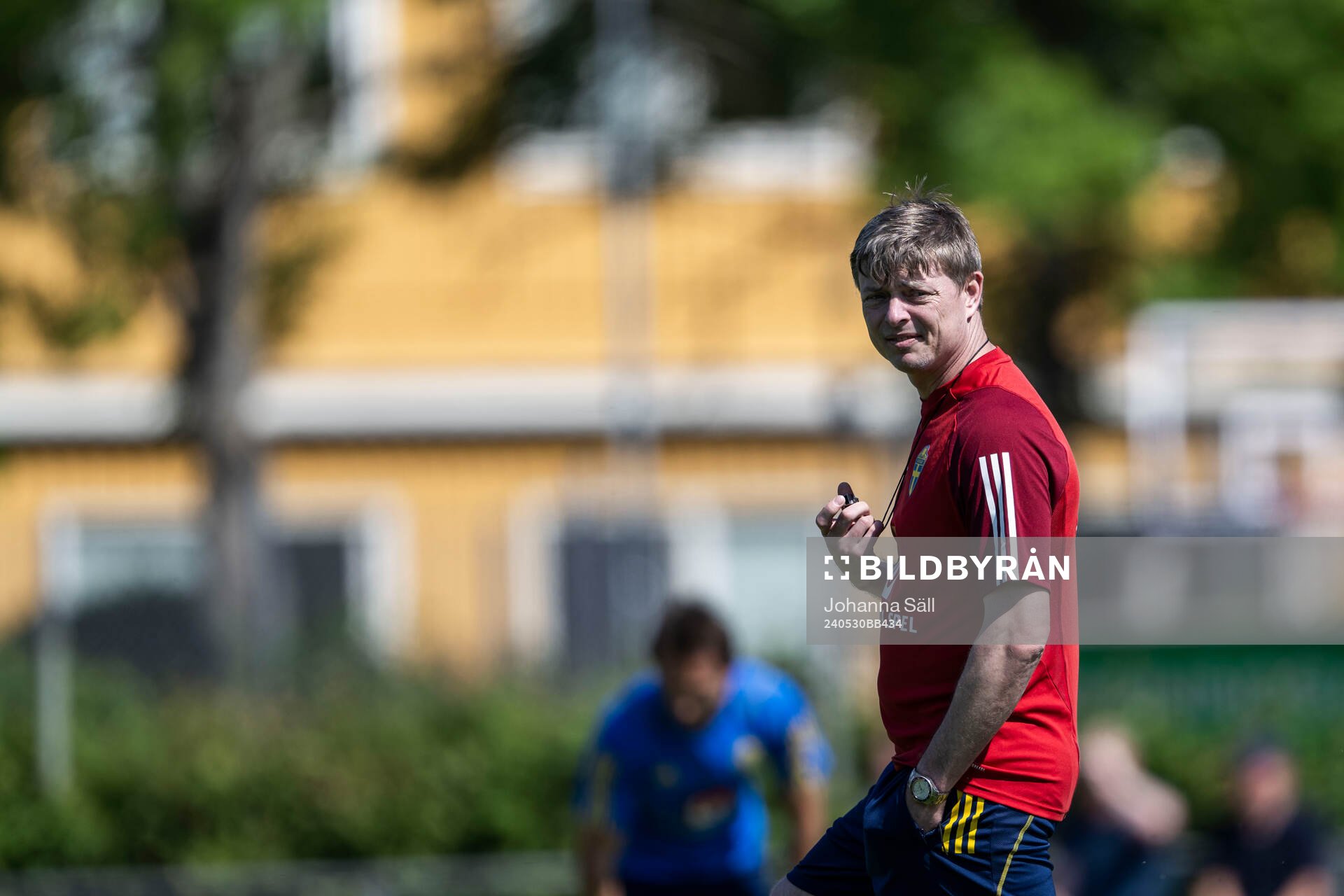 Head coach Jon Dahl Tomasson of the Swedish men's national