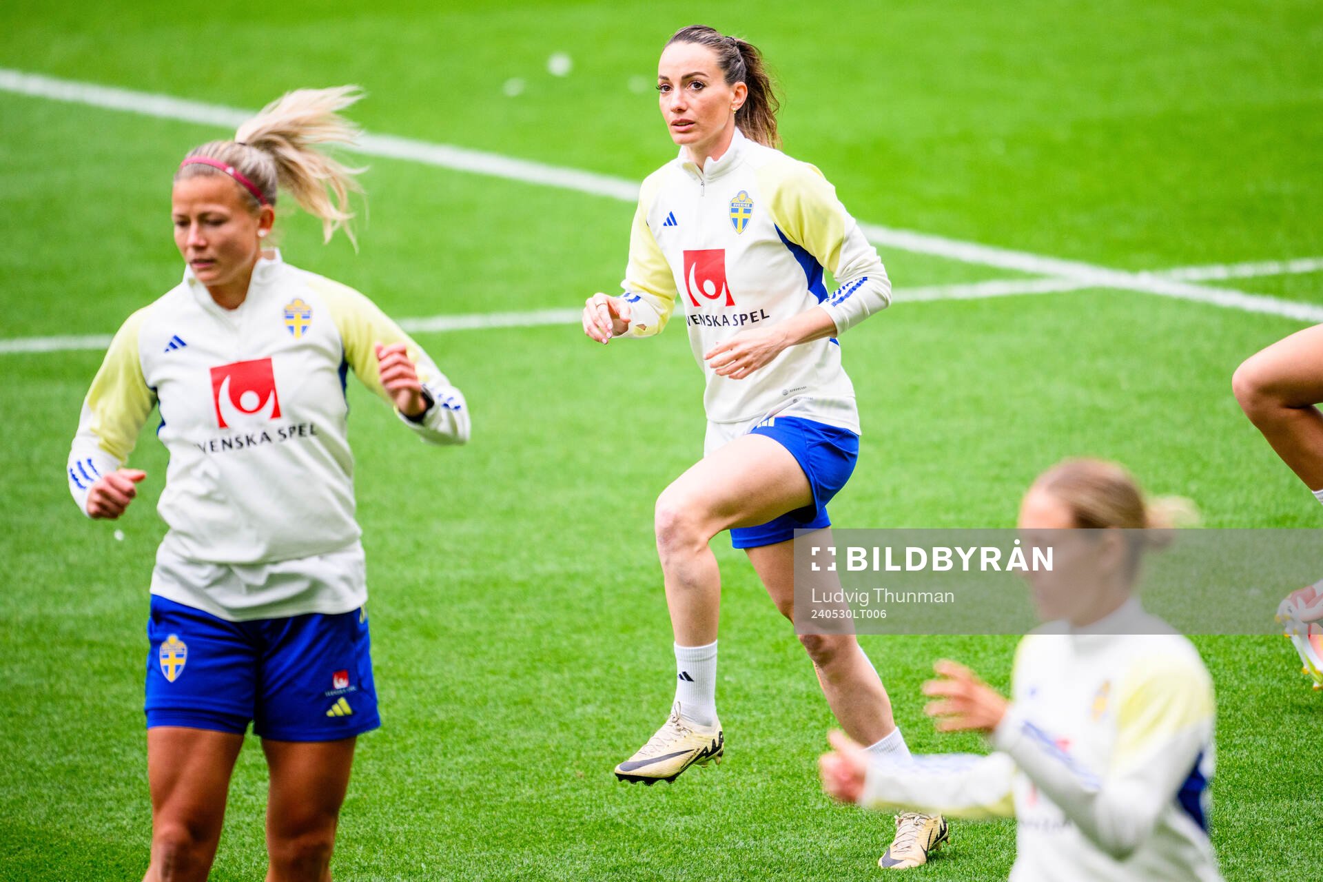 Kosovare Asllani of Sweden