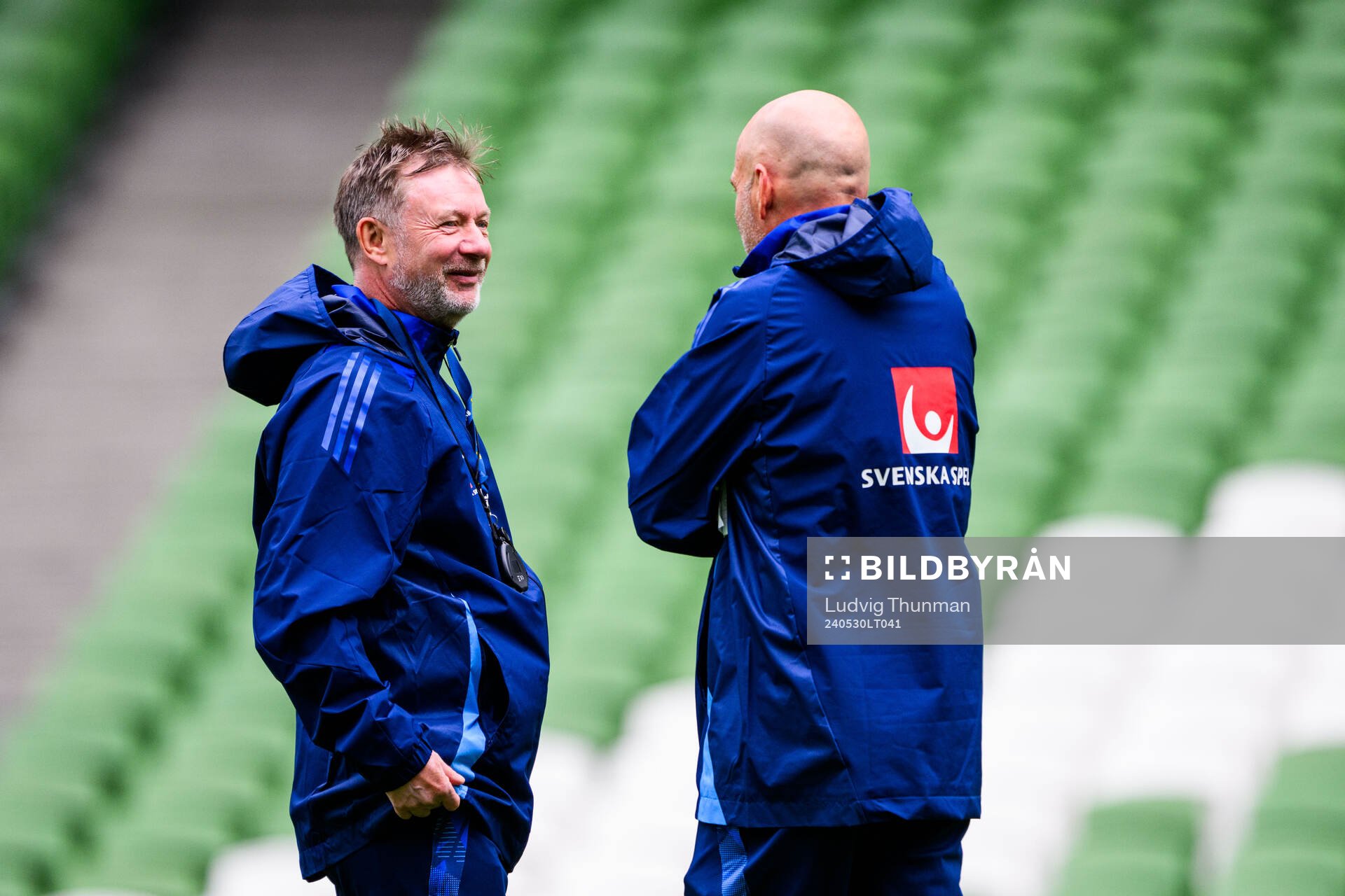 Head coach Peter Gerhardsson speaks to Assistant coach