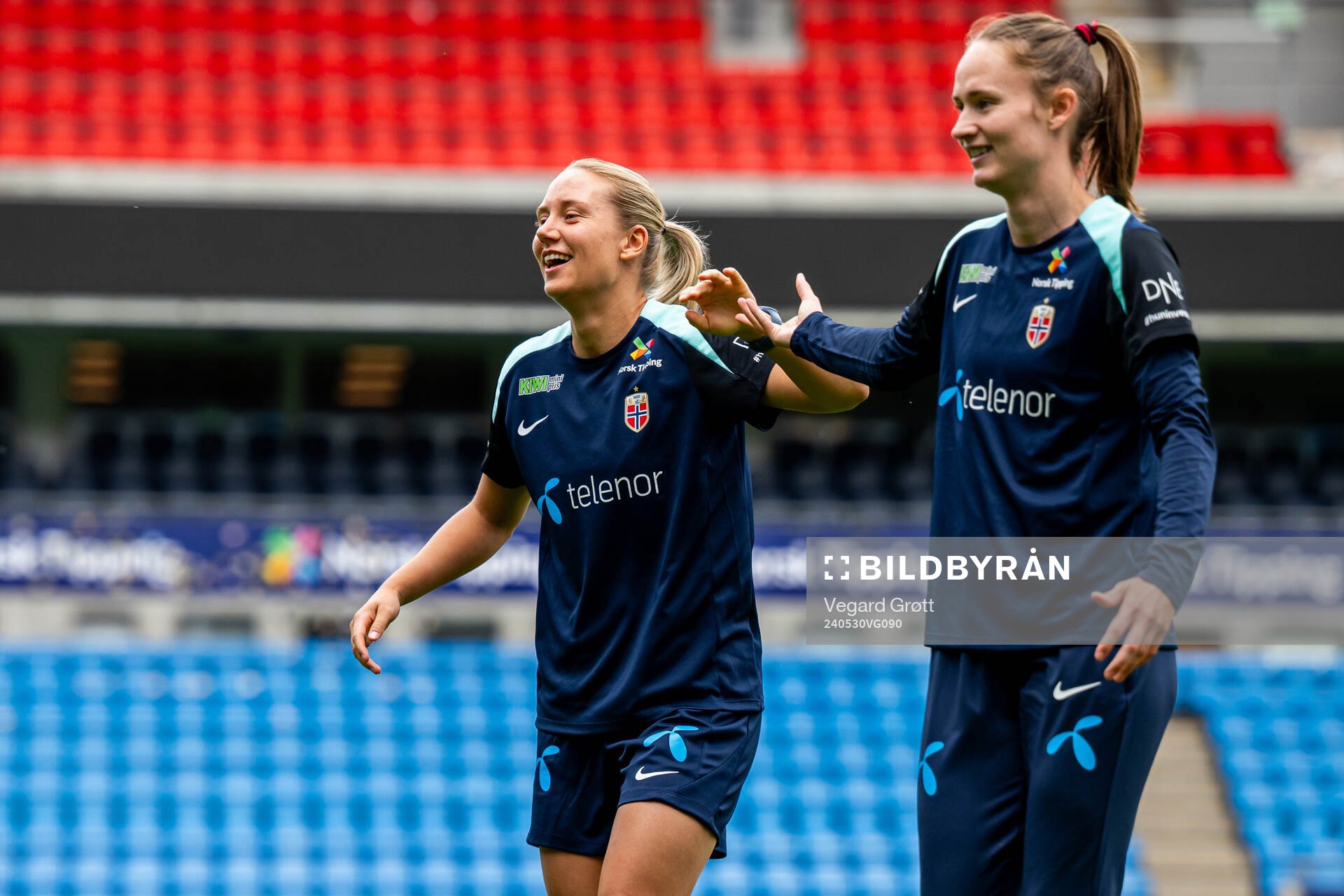 Lisa Fjeldstad Naalsund and Caroline Graham Hansen of the