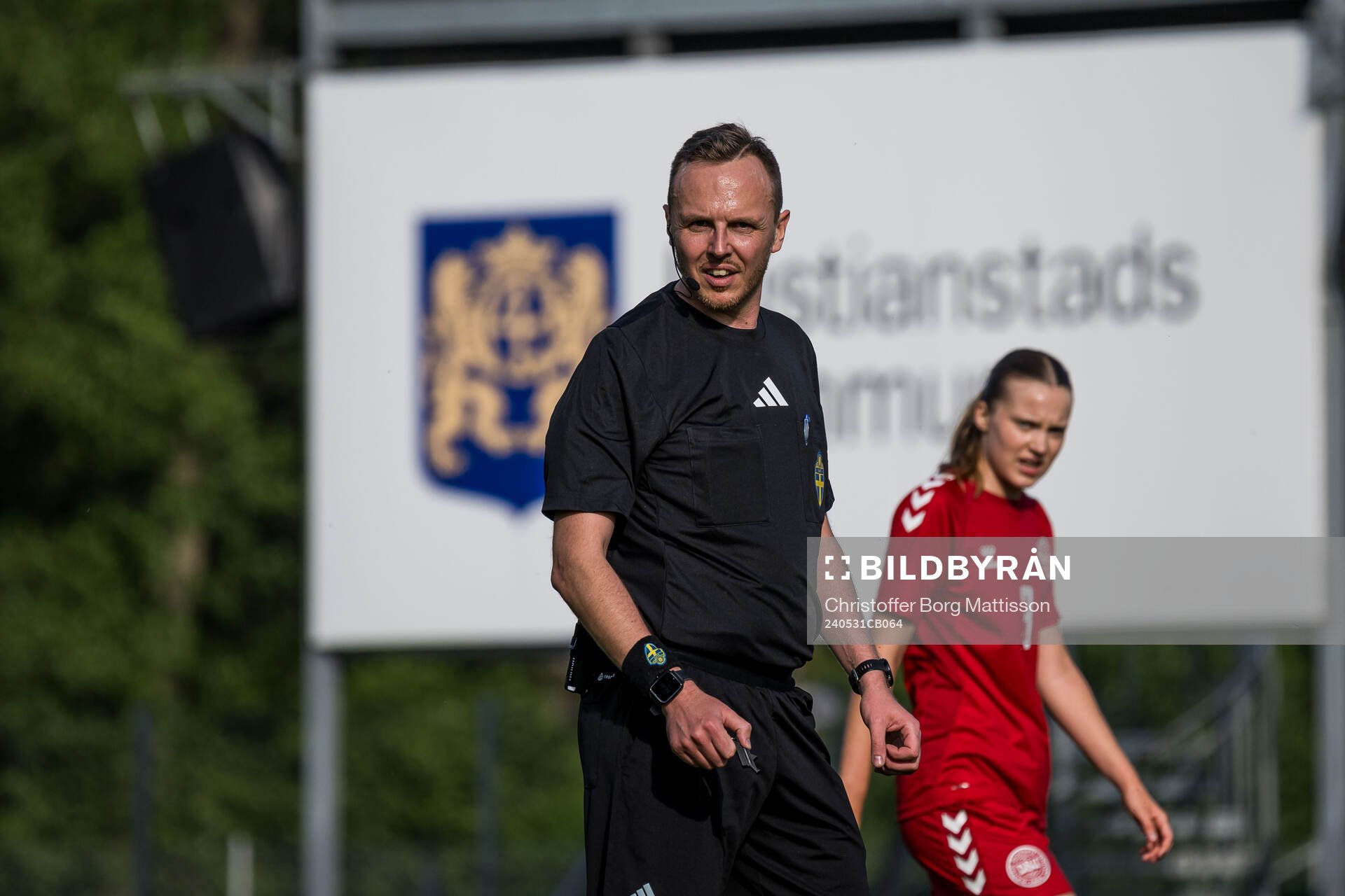 Referee