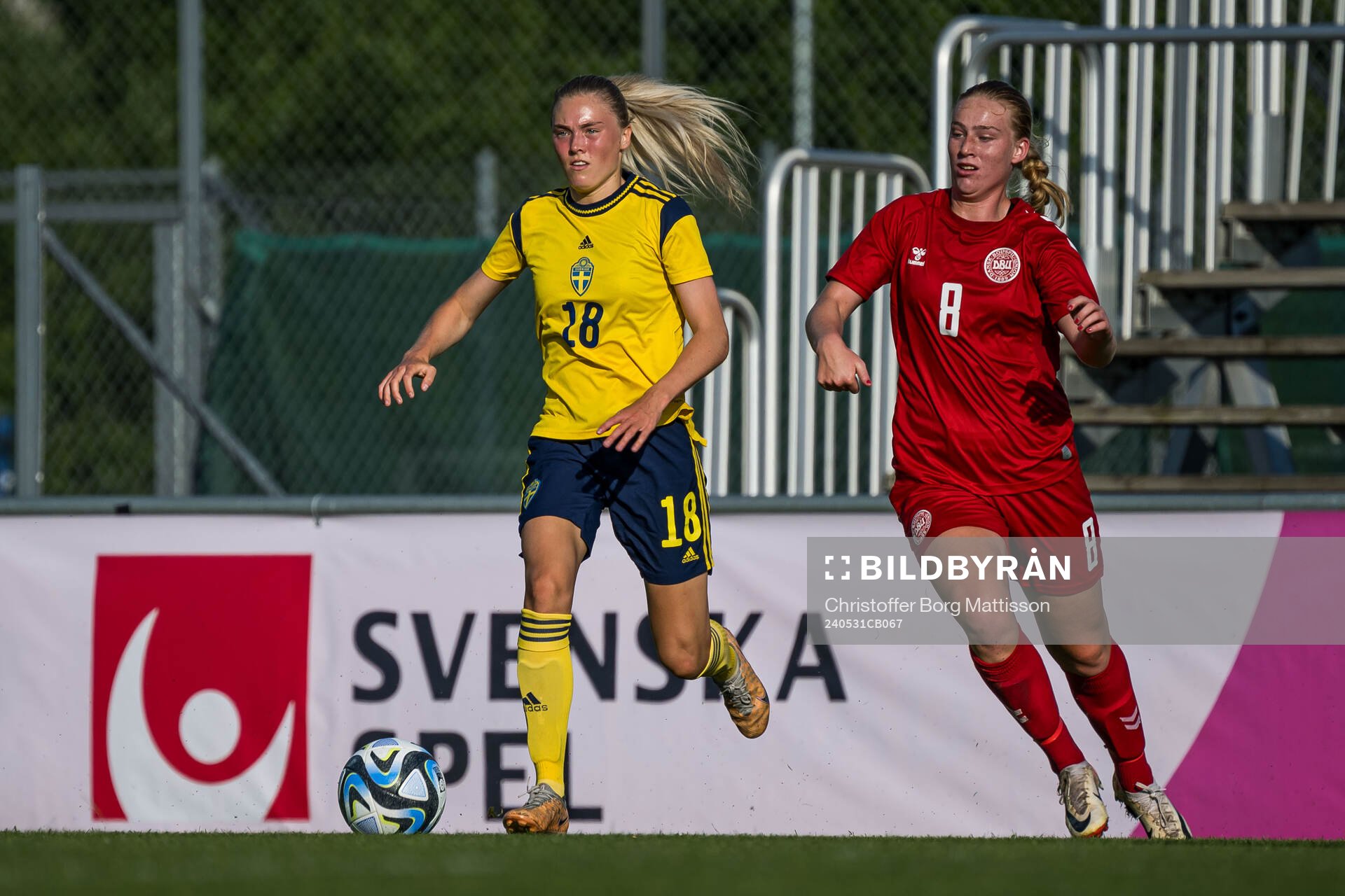 Ida Björnberg of Sweden and Emilie Holt of Denmark