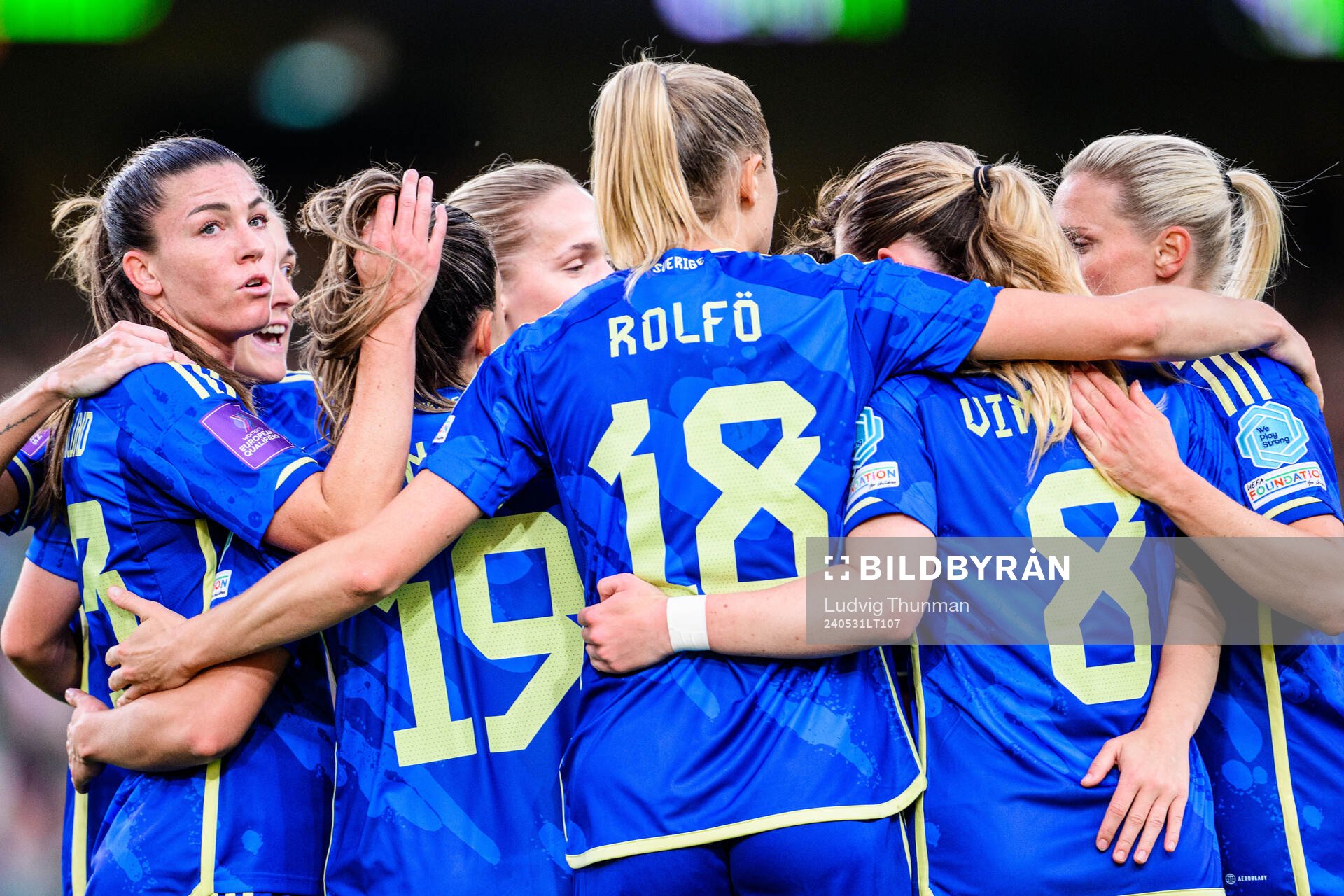 Johanna Rytting Kaneryd of Sweden celebrates with team mates