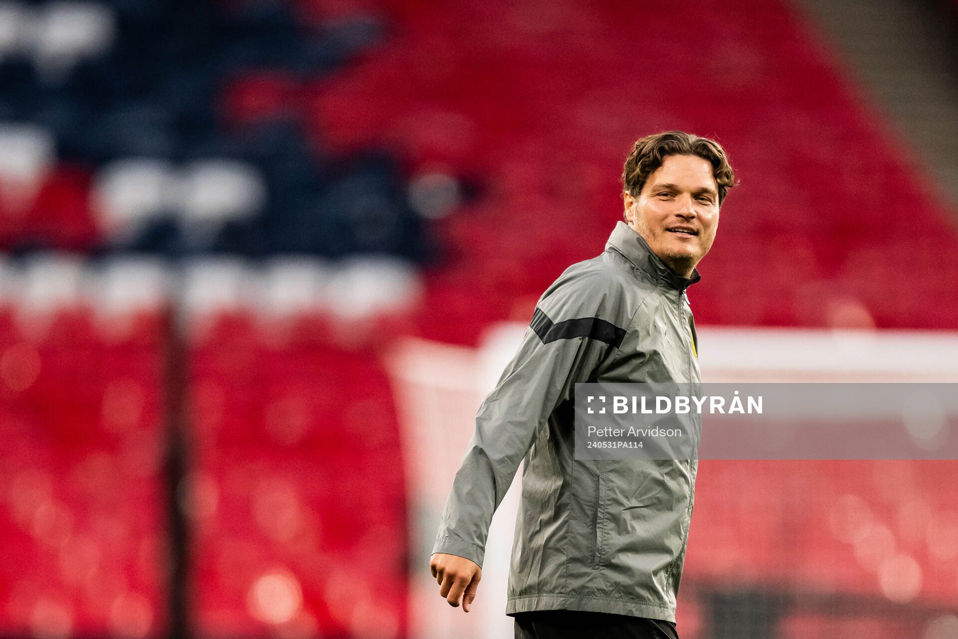 Head coach Edin Terzic of Dortmund