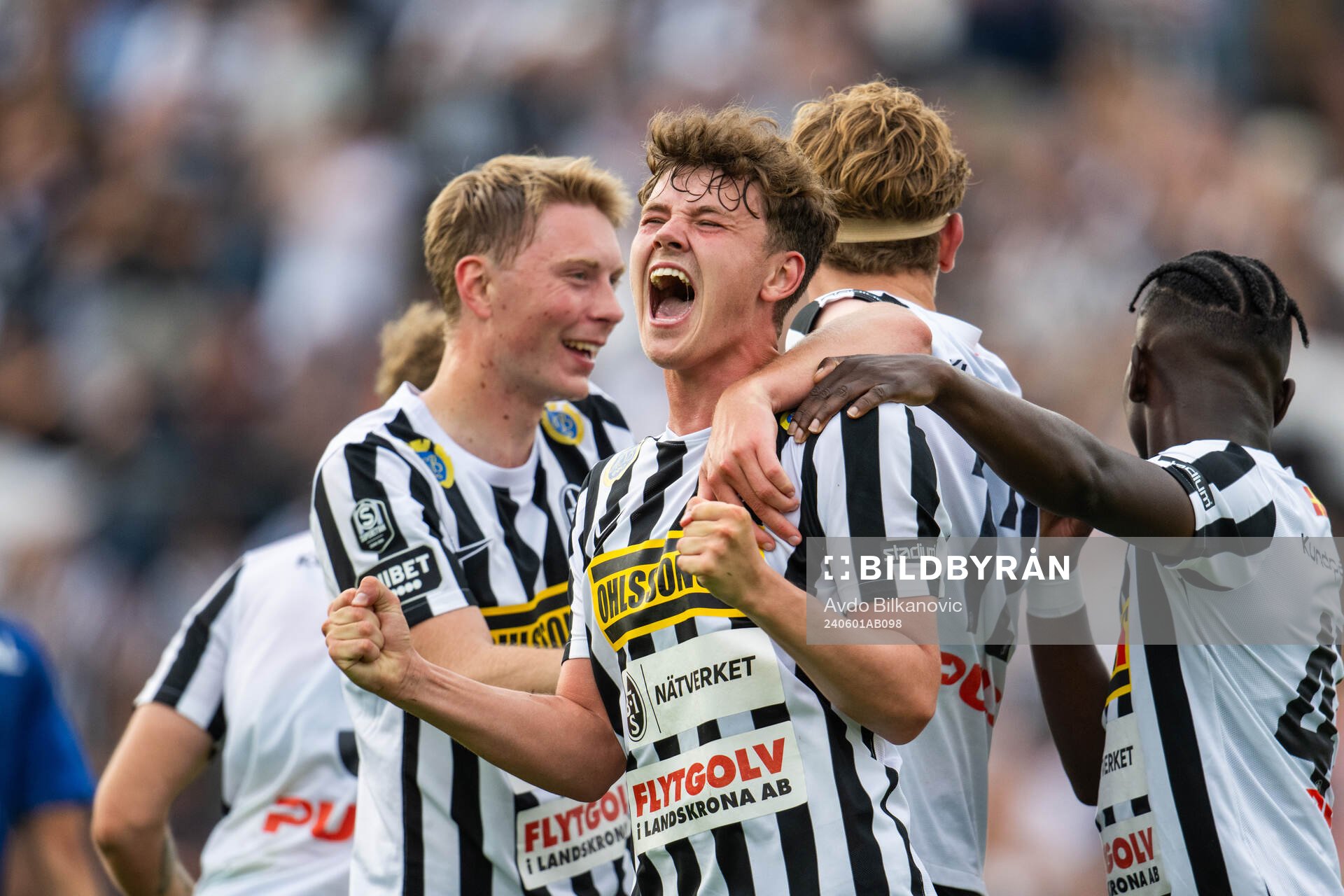 Landskronas Max Nilsson jublar efter 1-0 målet under fotbollsmatchen i Superettan mellan Landskrona och Trelleborg den 1 juni 2024 i Landskrona.