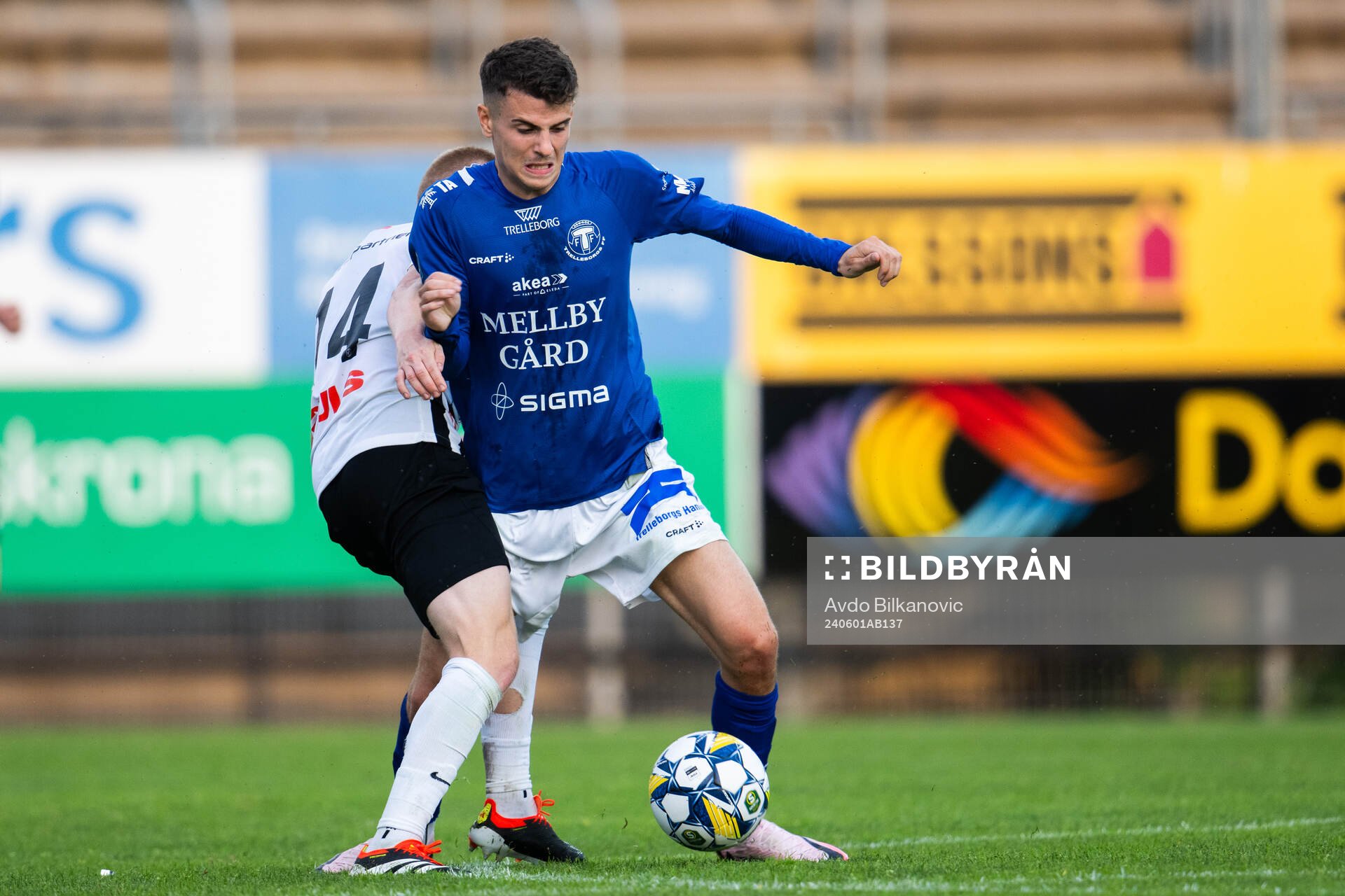 Landskronas David Edvardsson och Trelleborgs Eren Alievski