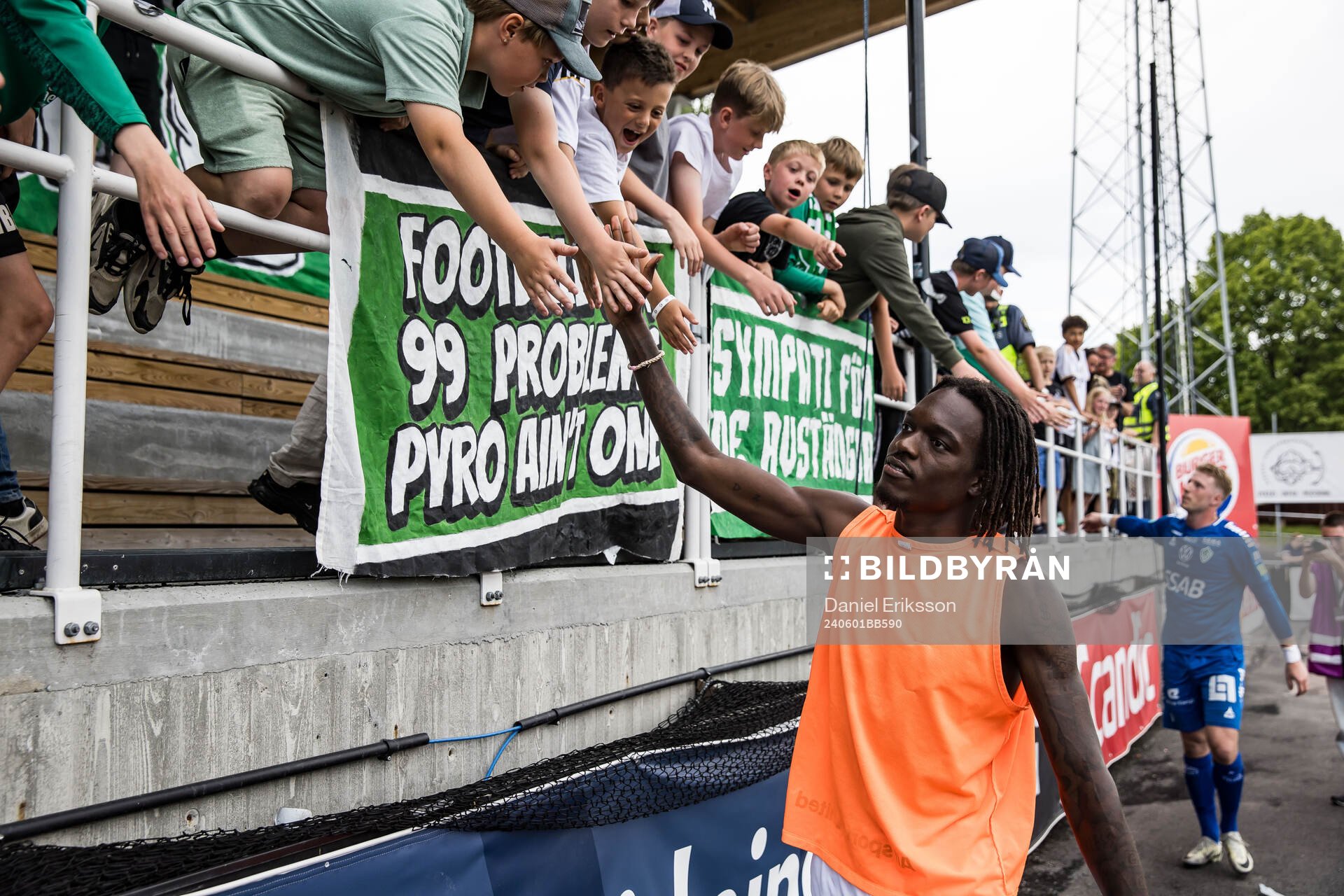 Brages Ieltsin Jeronimo Semedo Camoes jublar