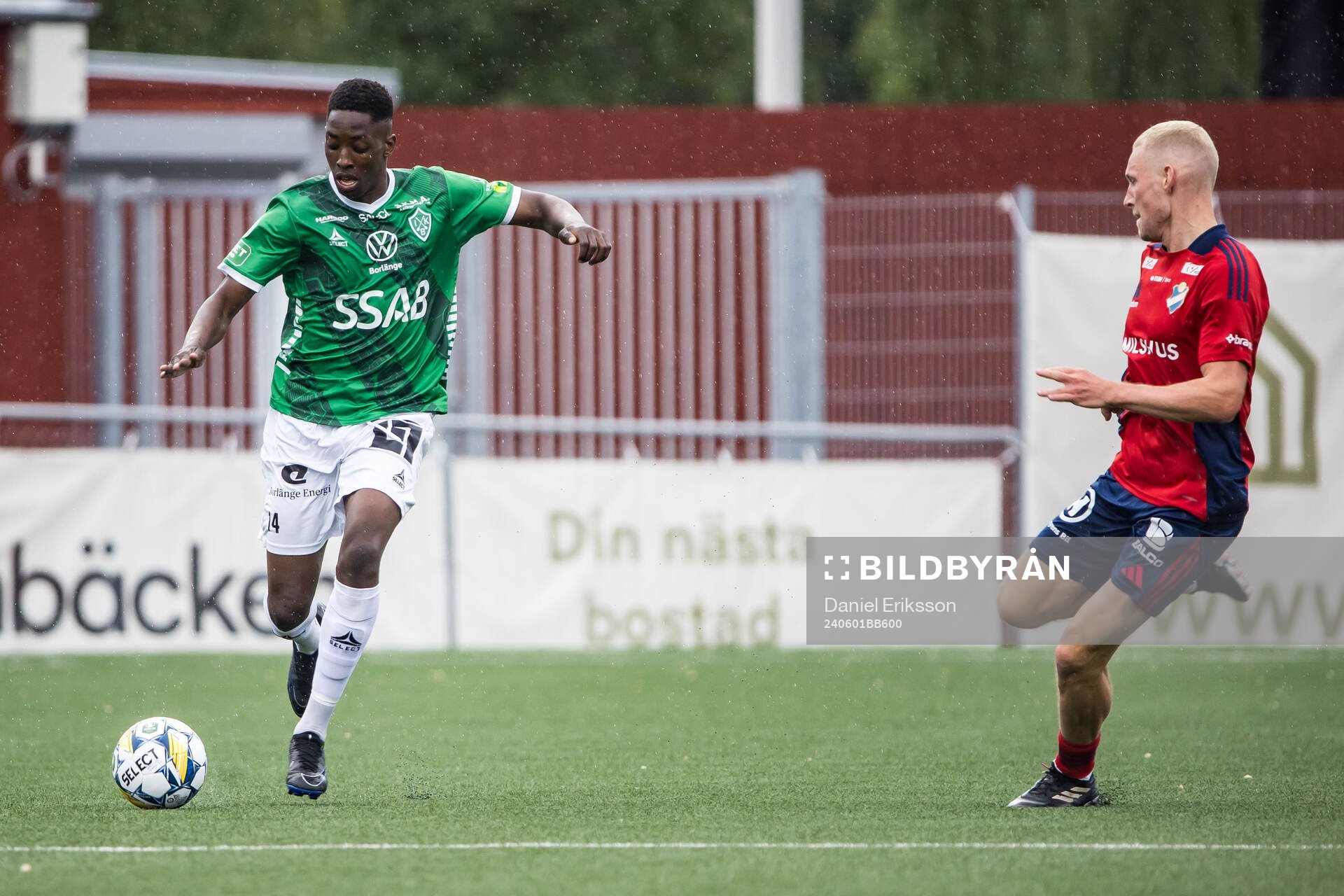 Brages Samouil Izountouemoi och Östers Niklas Söderberg
