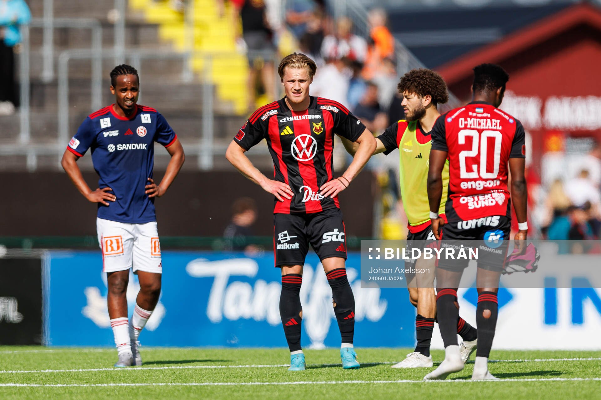 Östersunds Sebastian Karlsson Grach deppar