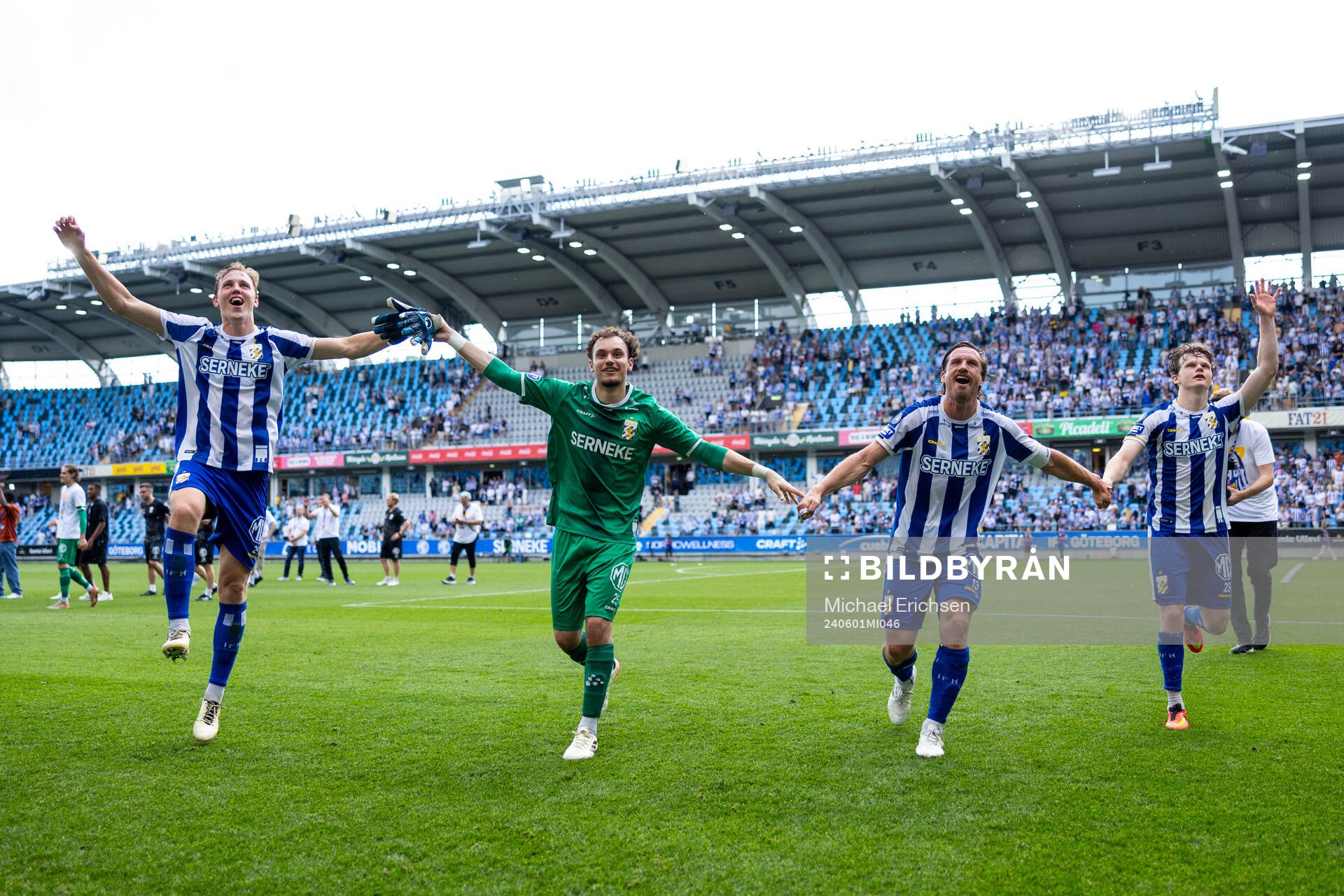 IFK Göteborgs spelare jublar