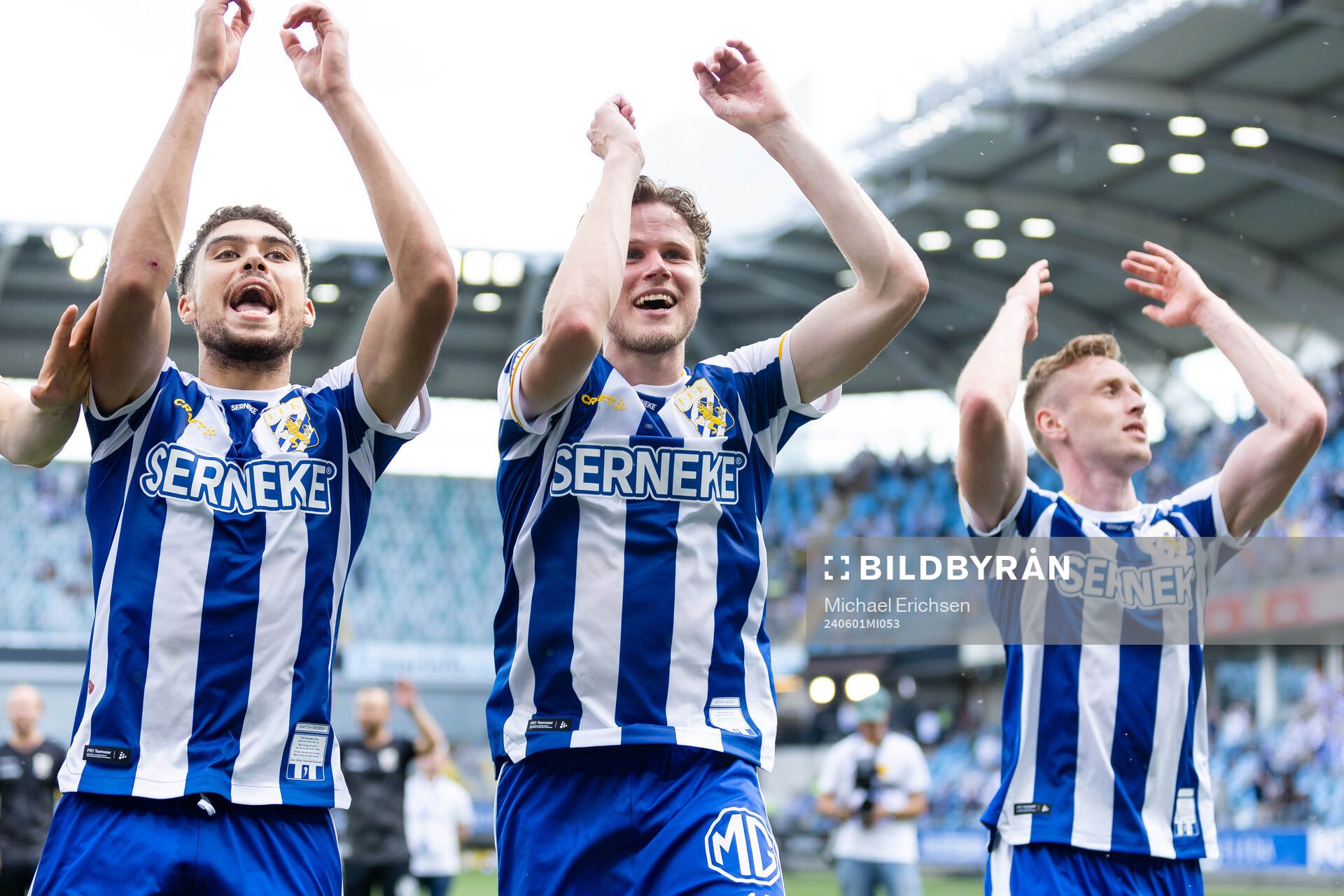 IFK Göteborgs Thomas Santos, Gustaf Norlin och Sebastian Ohlsson jublar efter fotbollsmatchen i Allsvenskan mellan IFK Göteborg och Elfsborg den 1 juni 2024 i Göteborg.