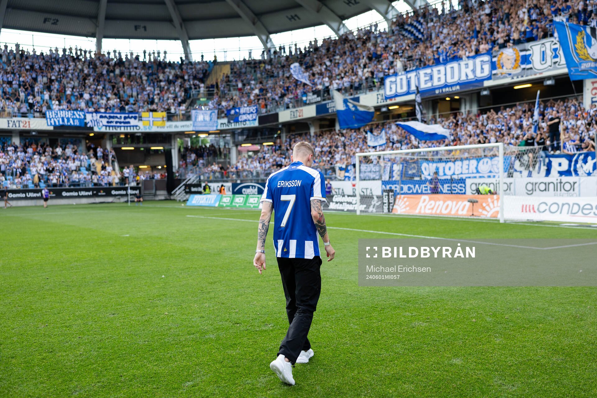 IFK Göteborgs Sebastian Eriksson hyllas av publiken