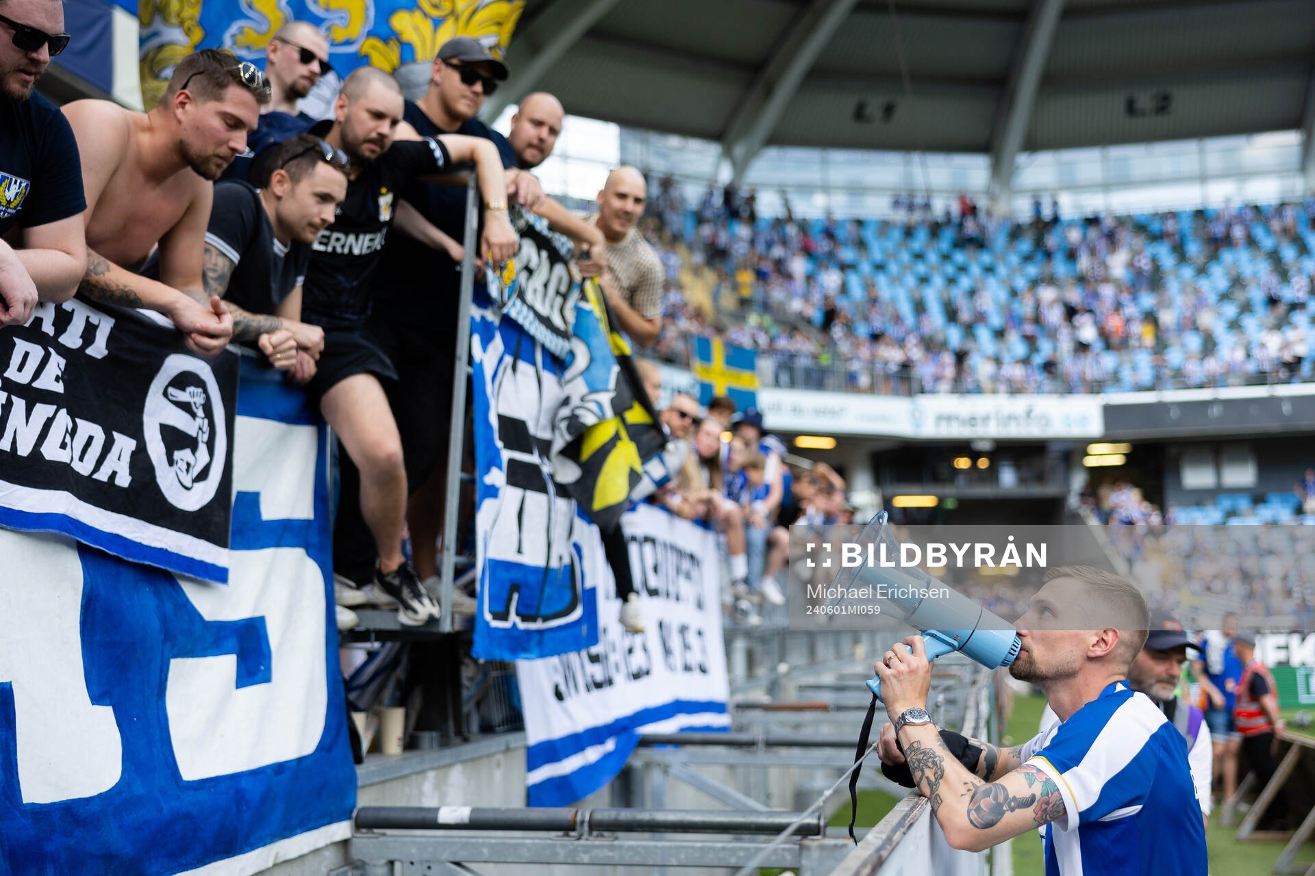 IFK Göteborgs Sebastian Eriksson hyllas av och tackar