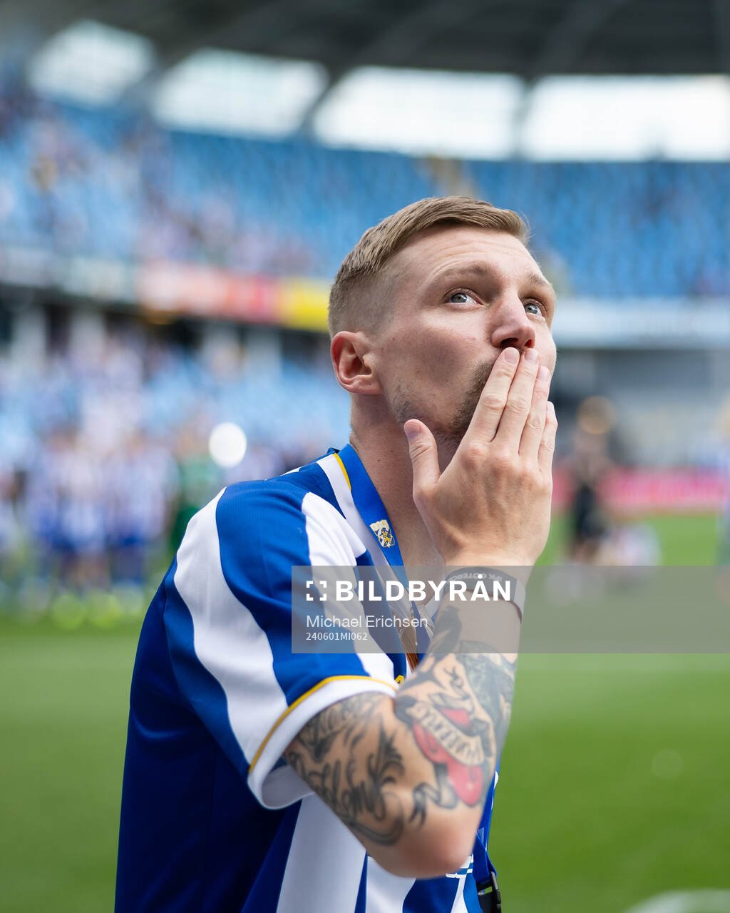 IFK Göteborgs Sebastian Eriksson hyllas av och tackar